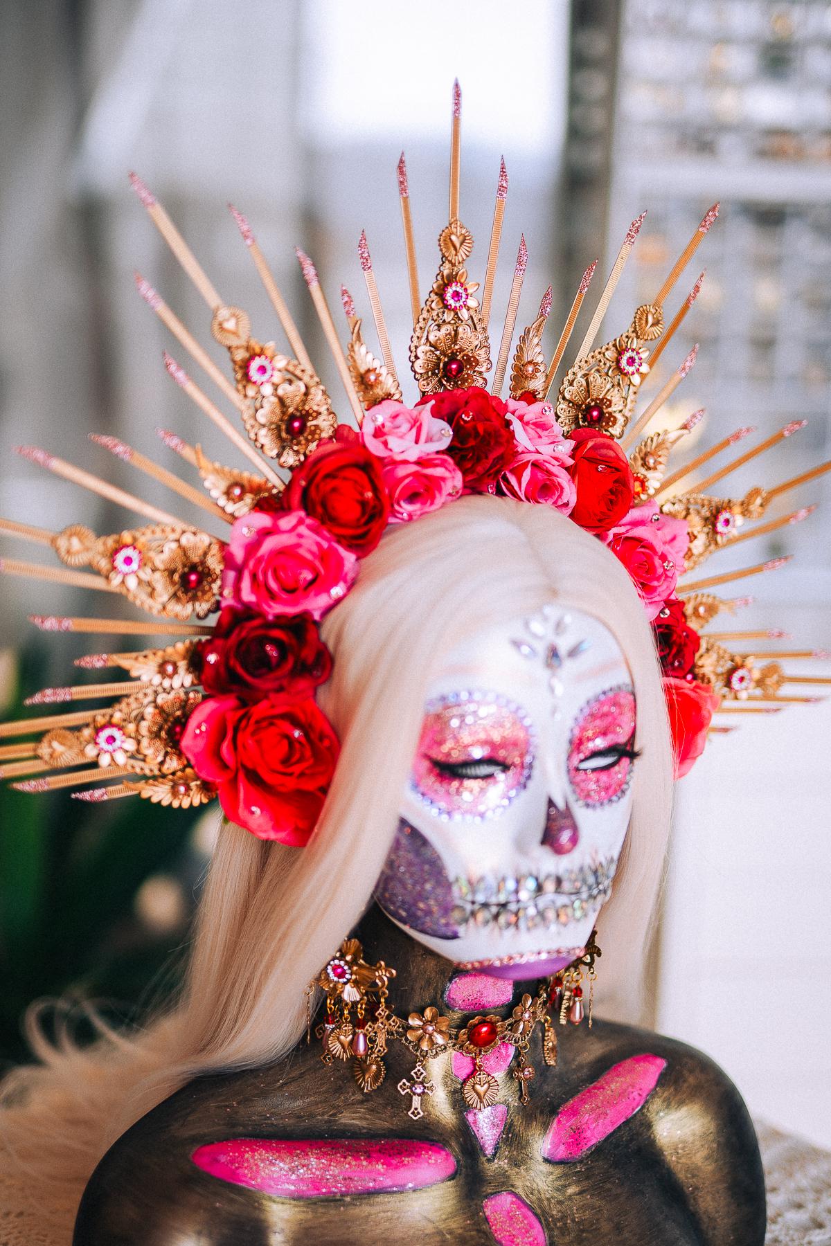 La Catrina Statement Earrings, Día de los Muertos Jewelry, Antique Gold Red Heart Earrings, Catrina Accessories
