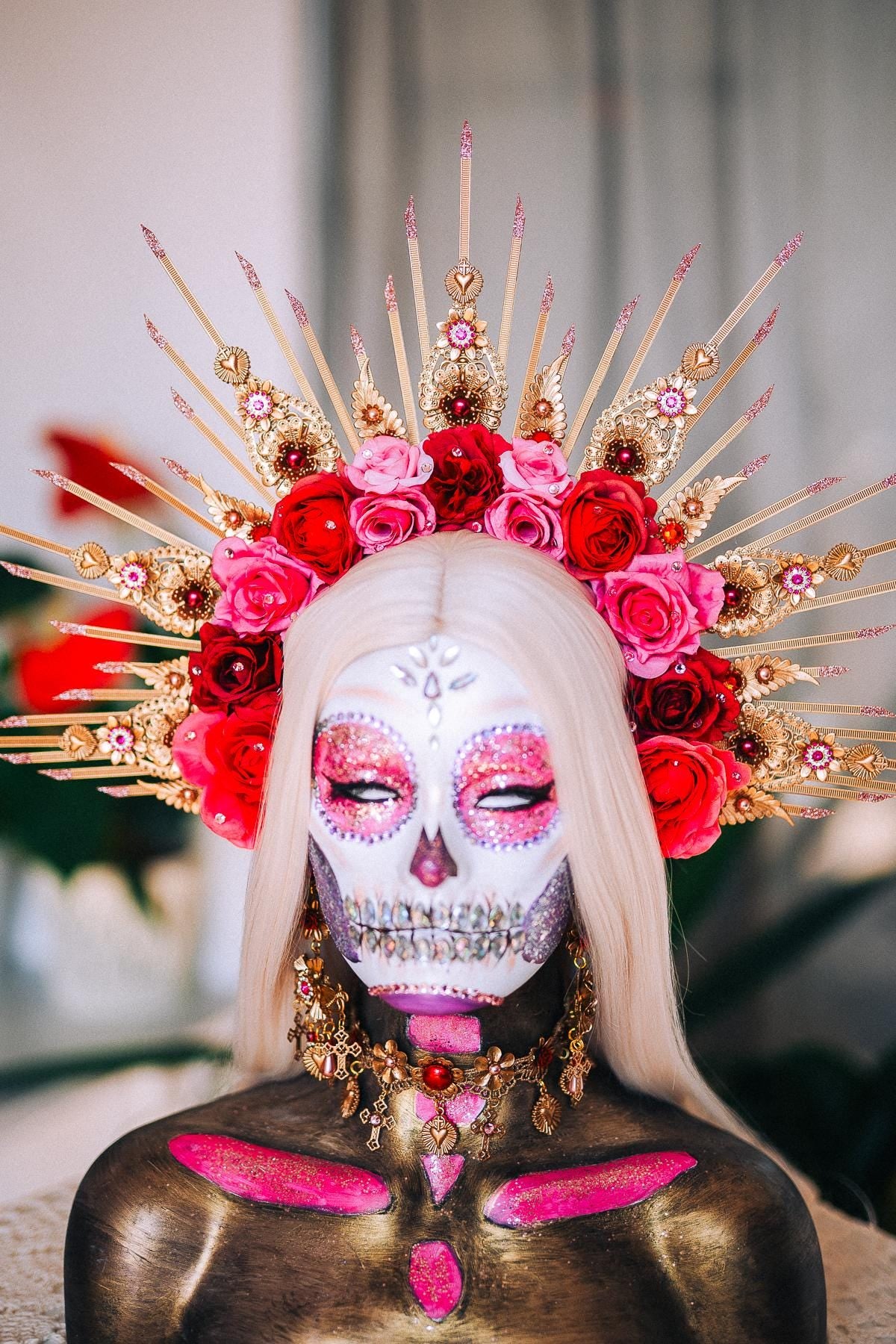 La Catrina Halo Crown, Día de los Muertos Headpiece, Red Rose Gold Sunburst Crown, Catrina Floral Headdress