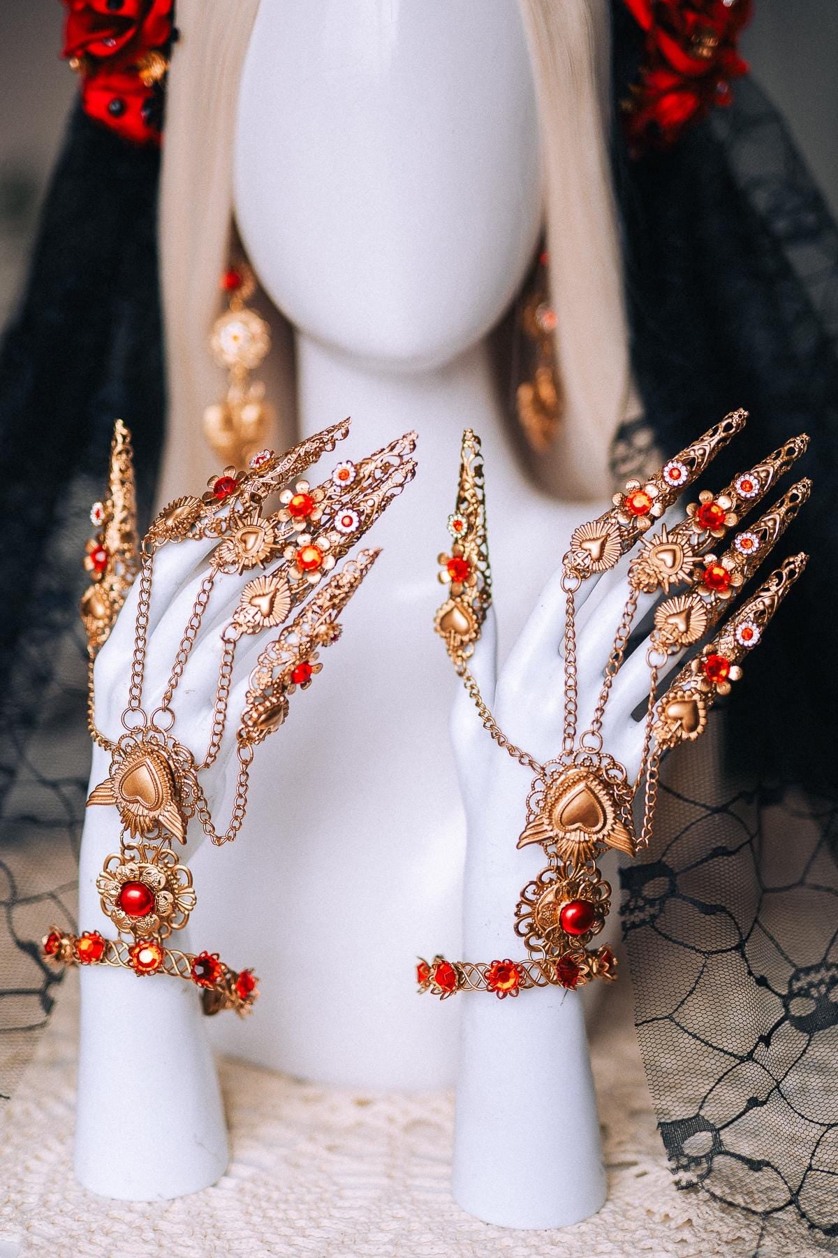 La Catrina Finger Claws, Gold Chain Hand Jewelry, Sacred Heart Hand Harness, Día de los Muertos Statement Jewelry