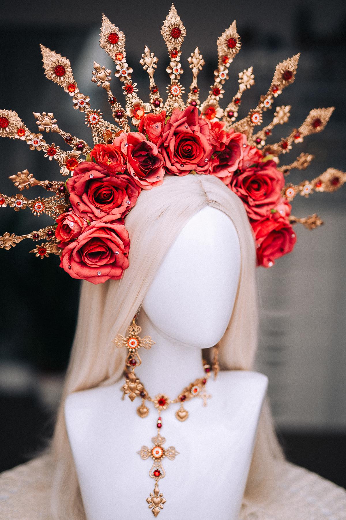 La Catrina Finger Claws, Día de los Muertos Hand Jewelry, Gold Chain Hand Piece, Red Crystal Statement Jewelry