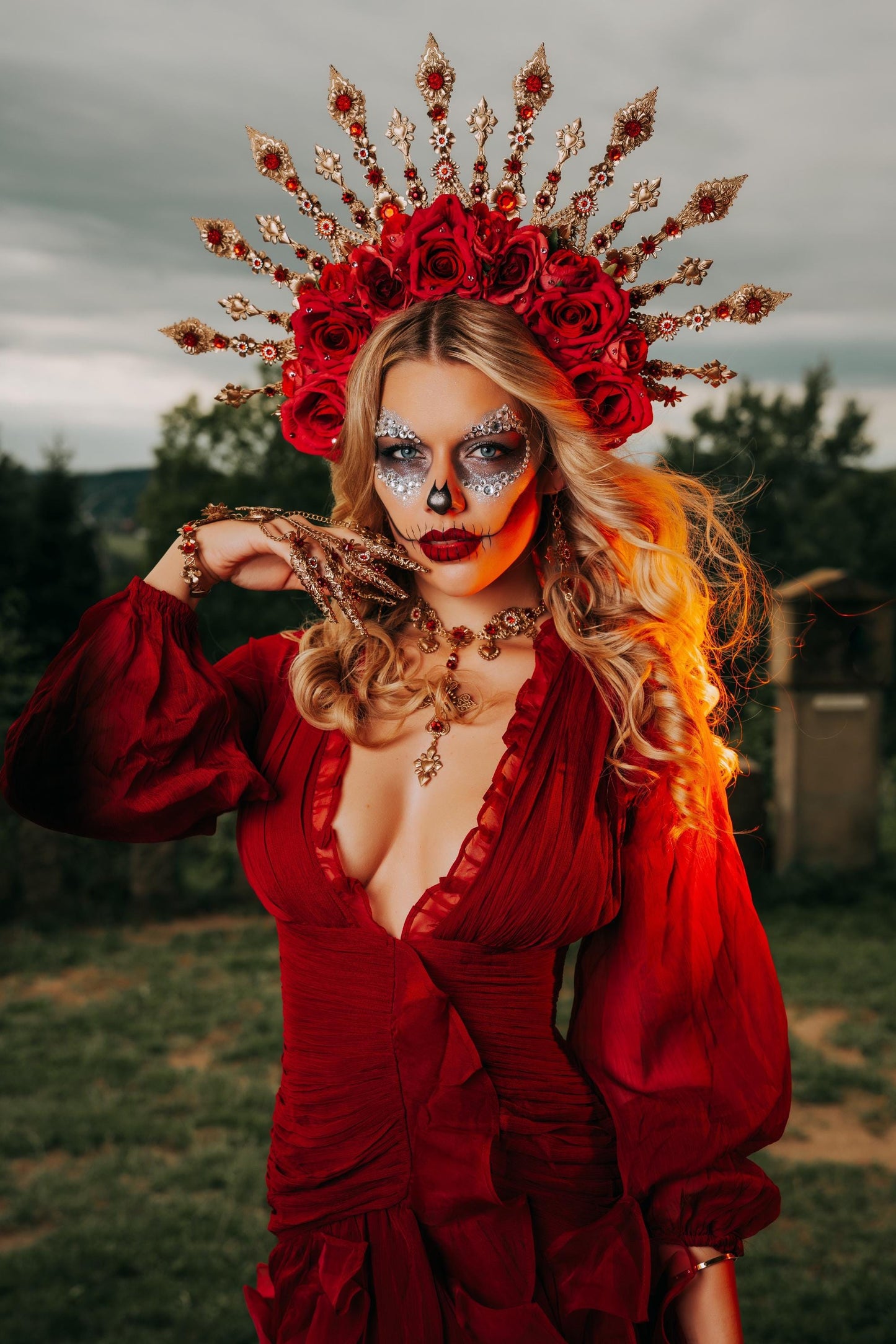 La Catrina Finger Claws, Día de los Muertos Hand Jewelry, Gold Chain Hand Piece, Red Crystal Statement Jewelry