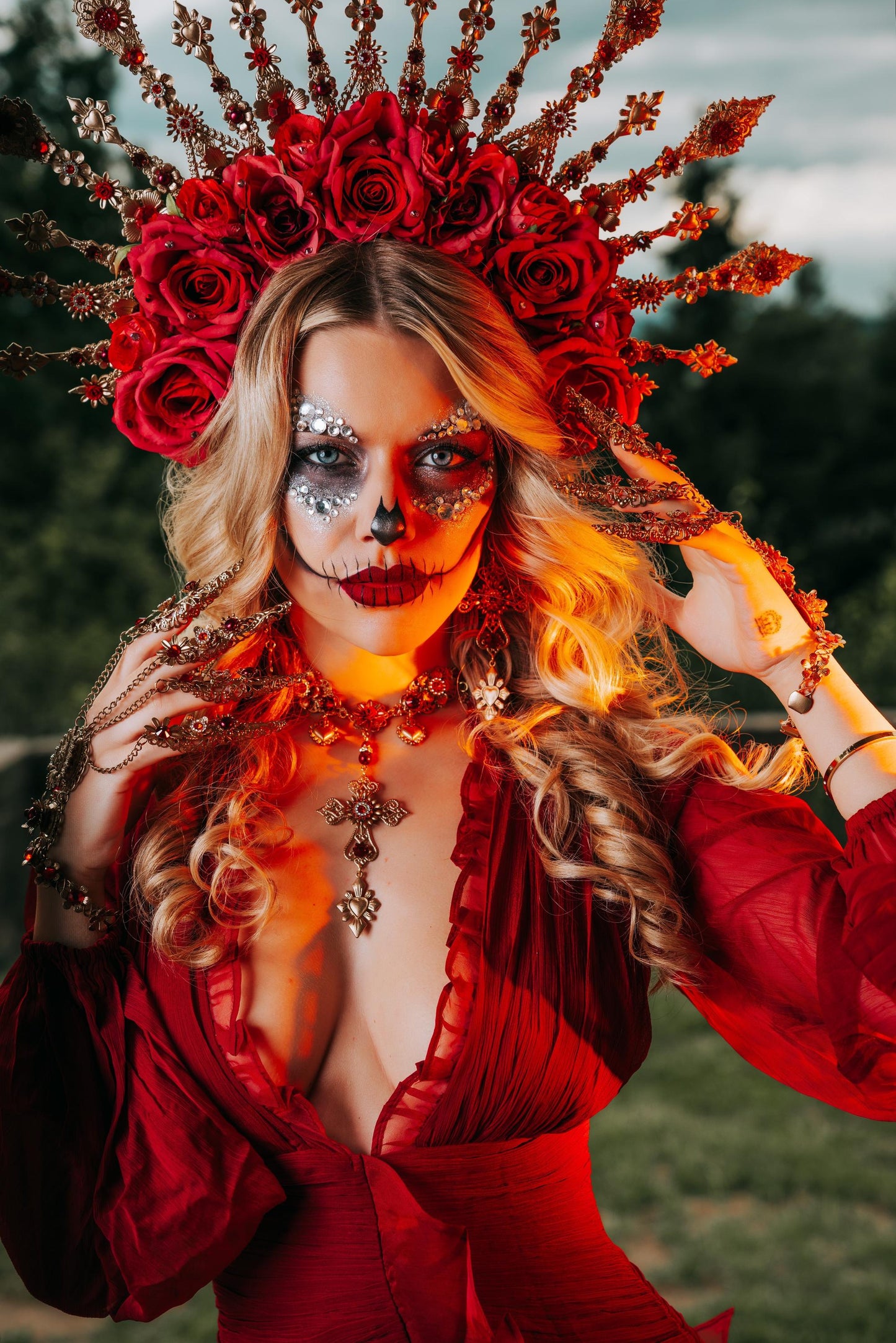 La Catrina Halo Crown, Día de los Muertos Headpiece, Red Rose Gold Crown, Sacred Heart Catrina Headdress
