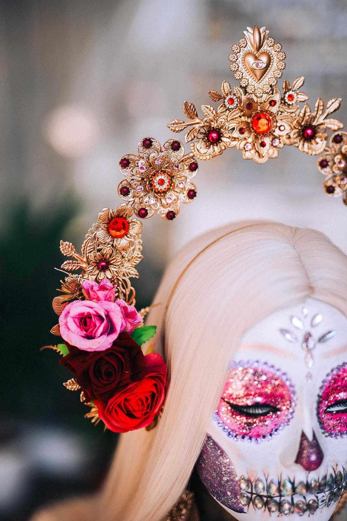 La Catrina Sacred Heart Earrings, Día de los Muertos Jewelry, Antique Gold Earrings, Red Crystal Statement Earrings