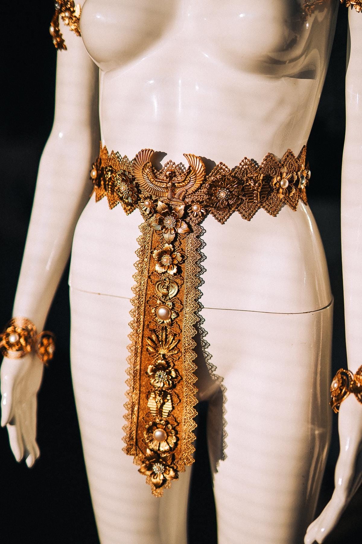 Cleopatra Upper Arm Cuffs Pair, Egyptian Gold Arm Jewelry, Egyptian Queen Costume Accessories