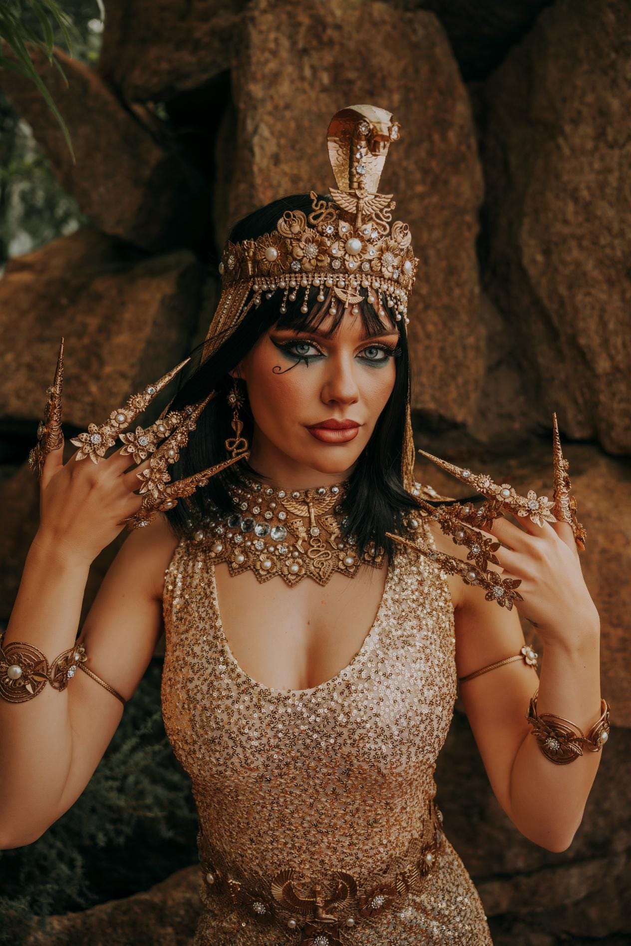 Cleopatra Necklace, Egyptian Gold Statement Collar, Egyptian Queen Jewelry, Cleopatra Costume Accessory
