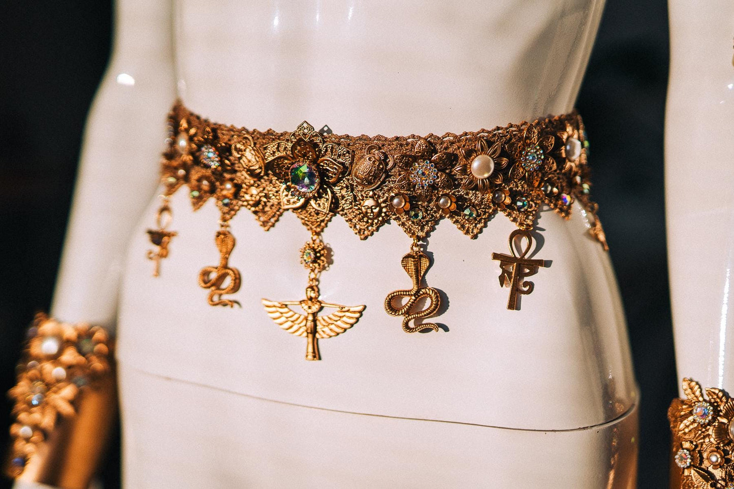 Cleopatra Masquerade Mask, Egyptian Goddess Mask, Gold Pharaoh Mask, Egyptian Queen Costume, Cleopatra Halloween Accessory