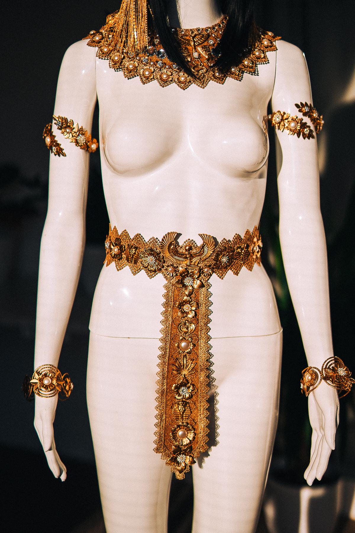 Cleopatra Upper Arm Cuffs Pair, Egyptian Gold Arm Jewelry, Egyptian Queen Costume Accessories