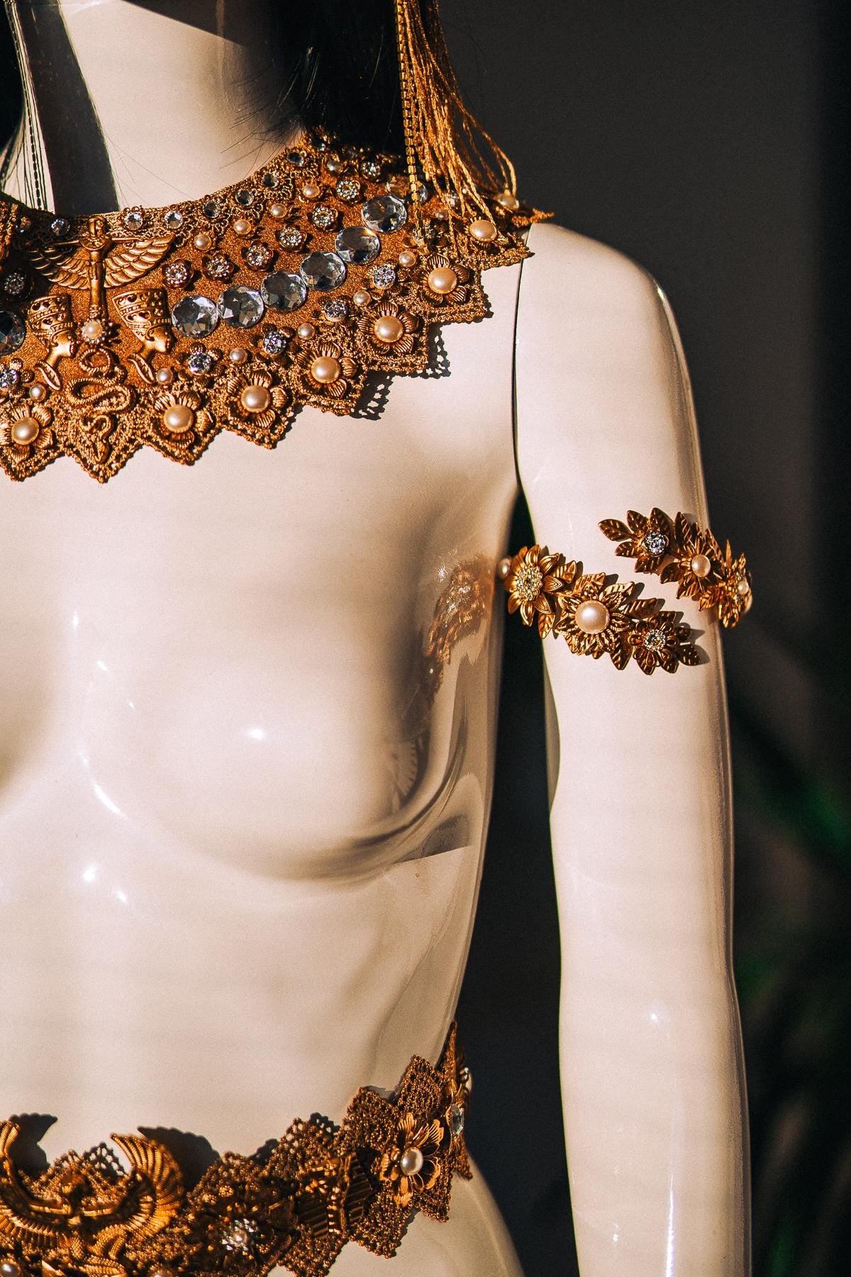 Cleopatra Necklace, Egyptian Gold Statement Collar, Egyptian Queen Jewelry, Cleopatra Costume Accessory