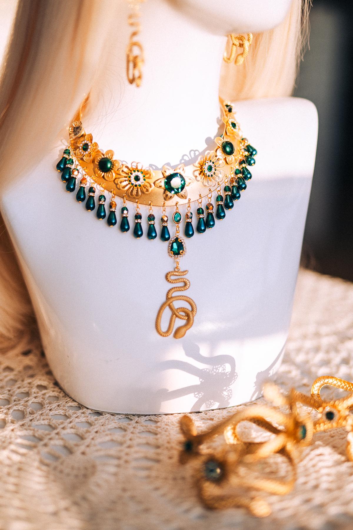 Medusa Snake Necklace, Emerald Serpent Necklace, Greek Goddess Jewelry, Gold Snake Choker, Medusa Costume Jewelry, Mythology Necklace
