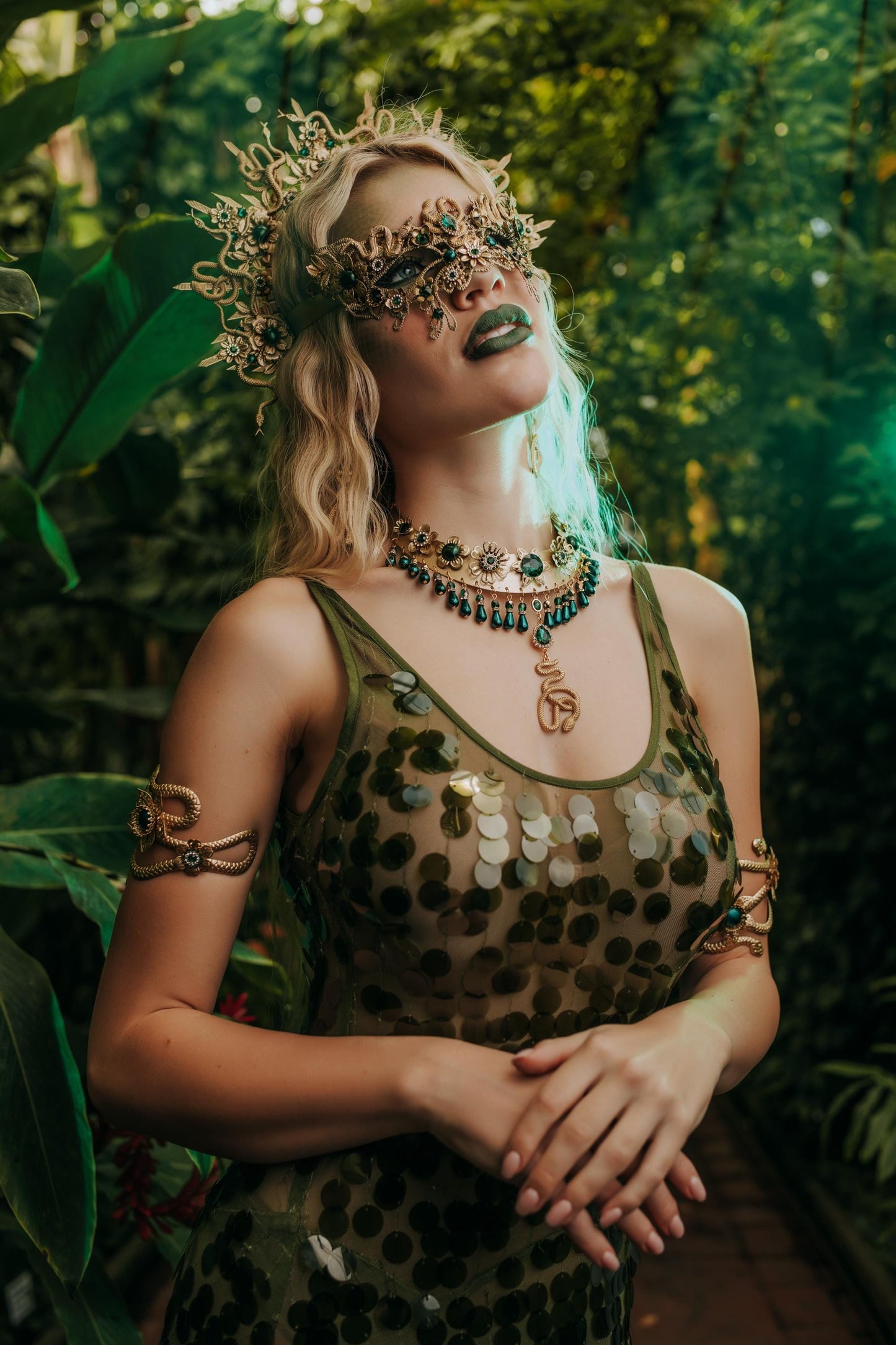 Medusa Halo Crown, Snake Crown, Serpent Headpiece, Greek Goddess Crown, Gold Emerald Medusa Costume, Mythology Headpiece