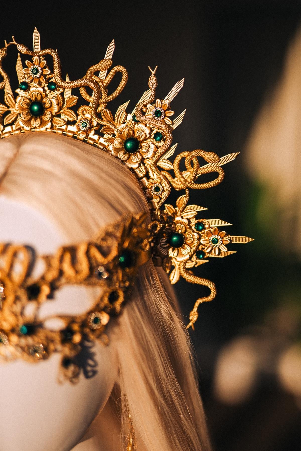 Medusa Halo Crown, Snake Crown, Serpent Headpiece, Greek Goddess Crown, Gold Emerald Medusa Costume, Mythology Headpiece