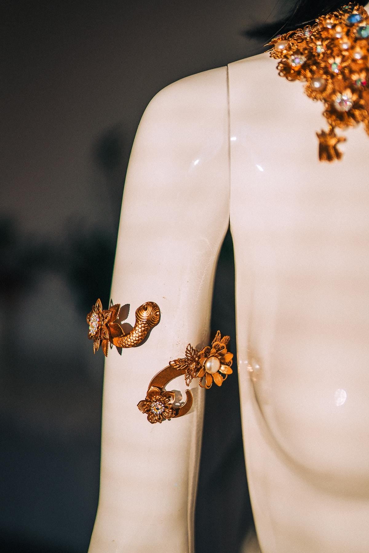 Cleopatra Egyptian Statement Necklace, Gold Collar Necklace, Pharaoh Jewelry, Goddess Necklace, Egyptian Queen Costume Jewelry