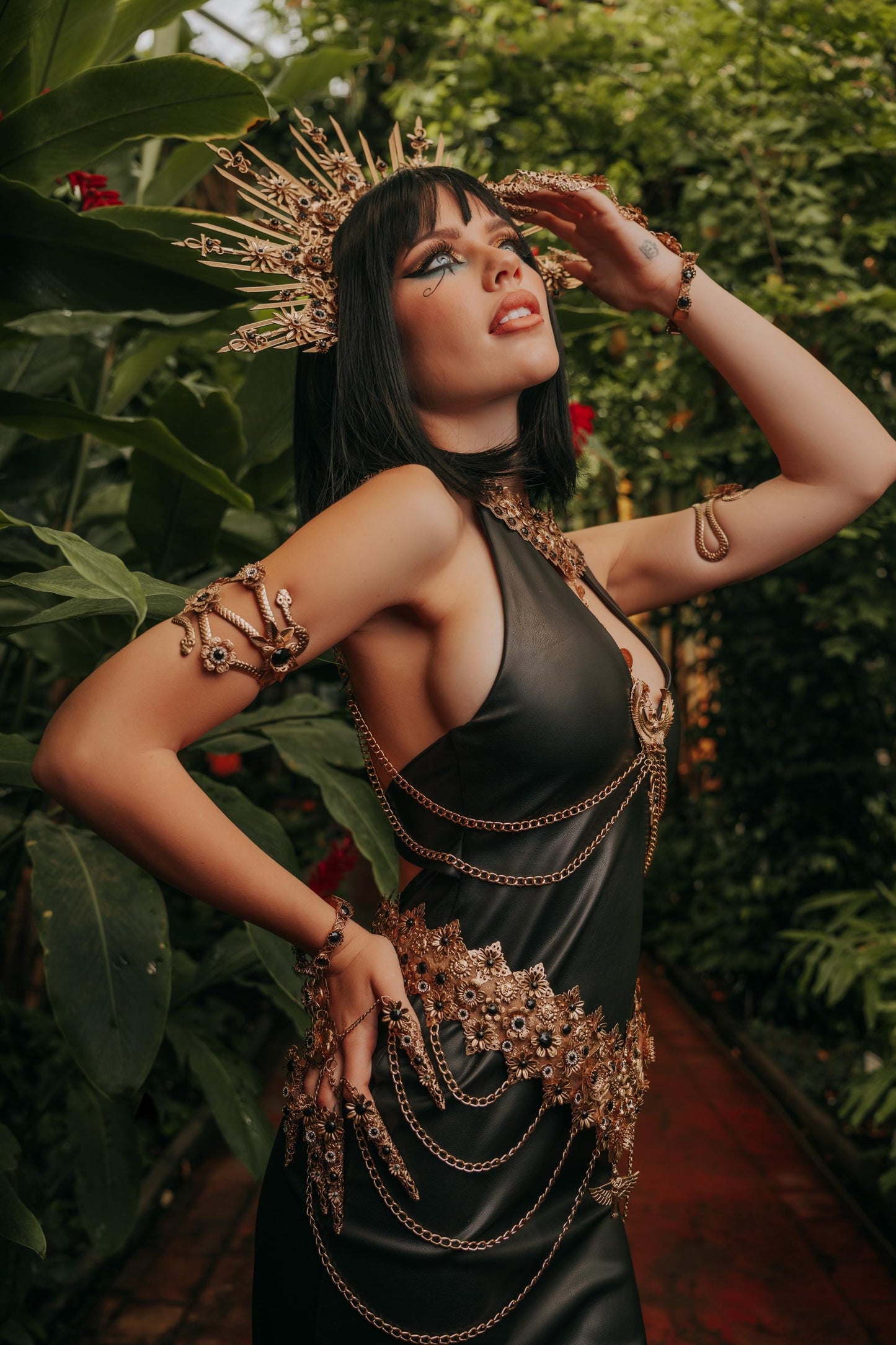 Cleopatra Masquerade Mask, Egyptian Gold Mask, Pharaoh Goddess Mask, Egyptian Queen Costume, Luxury Masquerade Accessory