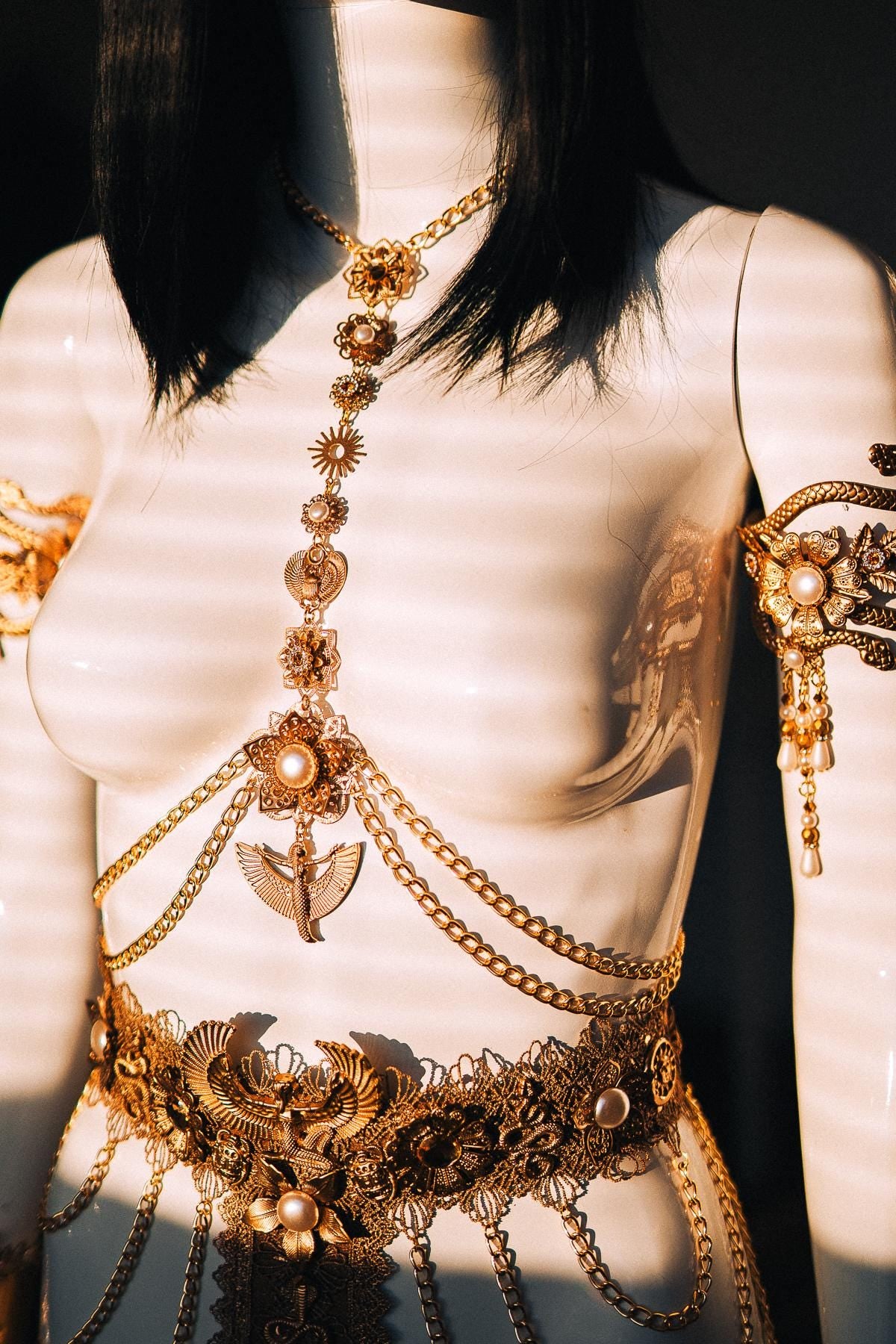 Cleopatra Upper Arm Cuffs, Egyptian Gold Armlets, Pharaoh Arm Jewelry, Goddess Arm Cuffs, Egyptian Queen Costume Accessories