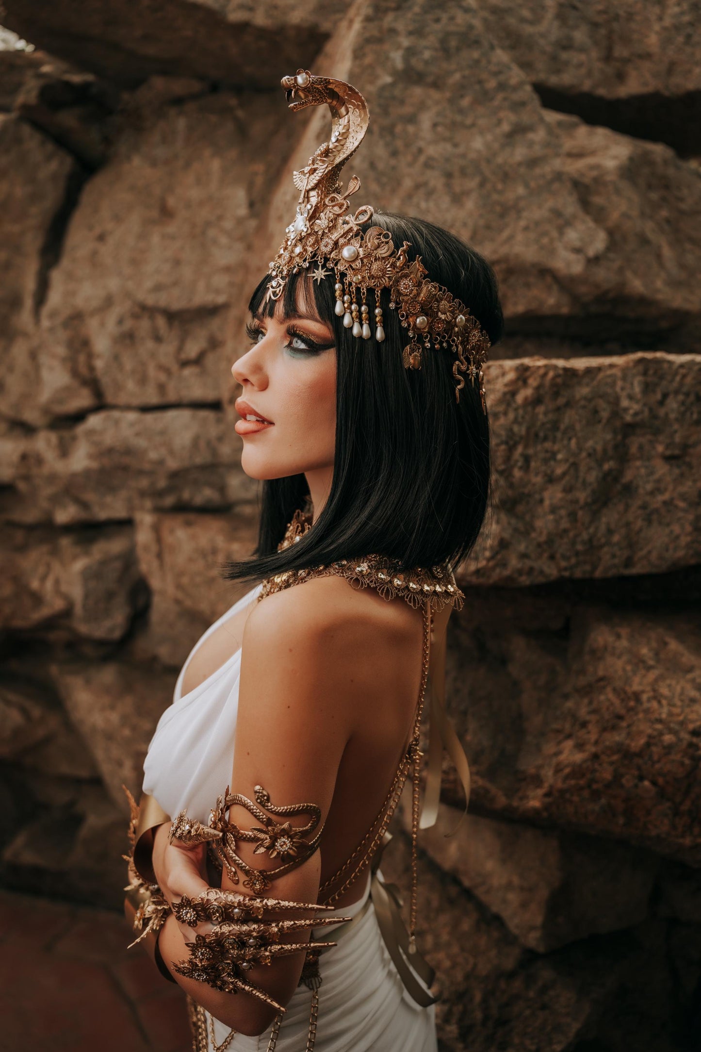Cleopatra Statement Necklace, Egyptian Gold Collar, Pharaoh Jewelry, Goddess Necklace, Egyptian Queen Costume Jewelry