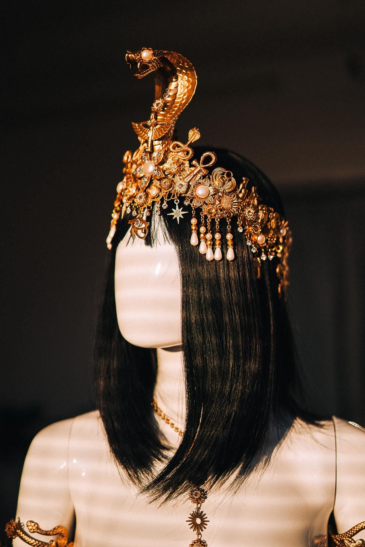 Cleopatra Statement Necklace, Egyptian Gold Collar, Pharaoh Jewelry, Goddess Necklace, Egyptian Queen Costume Jewelry