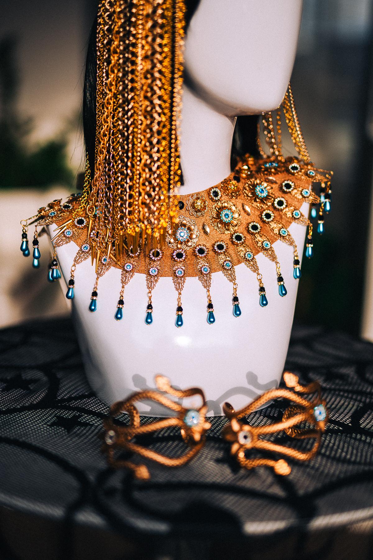 Cleopatra Crown, Gold Cobra Crown, Egyptian Headdress, Pharaoh Headpiece, Egyptian Queen Costume, Cleopatra Goddess Headpiece