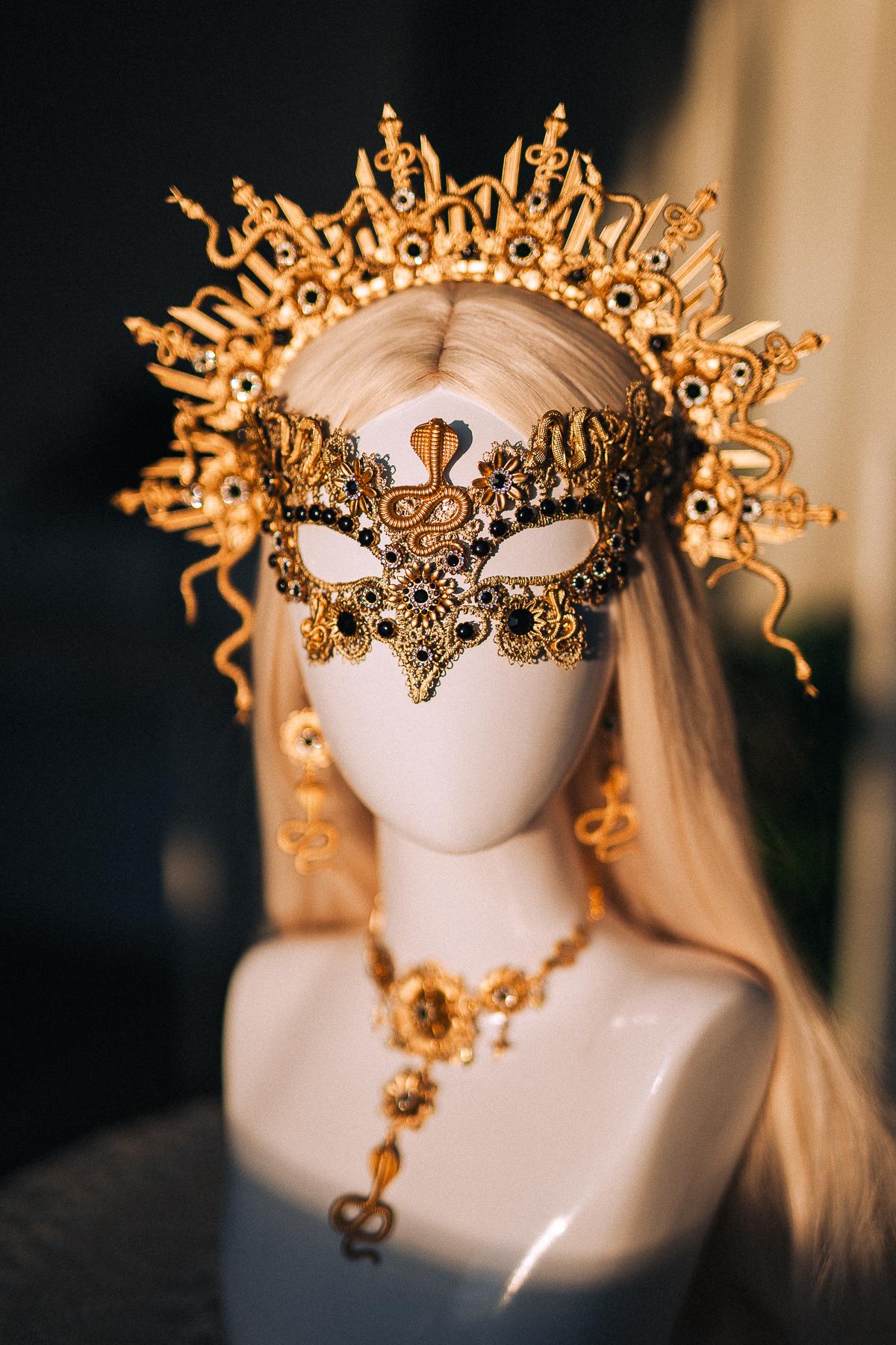 Medusa Crown, Gold Snake Halo Crown, Serpent Headpiece, Greek Goddess Crown, Medusa Costume Headpiece, Mythology Fantasy Crown