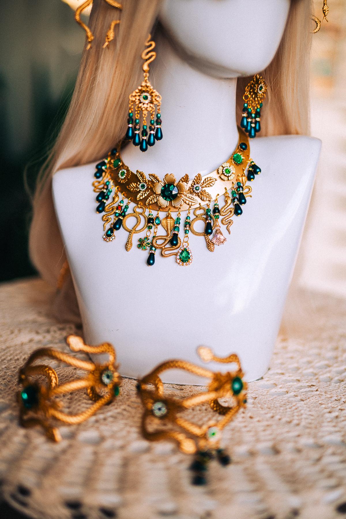 Medusa Snake Arm Cuffs Pair, Gold Serpent Upper Arm Bracelets, Emerald Greek Goddess Jewelry, Medusa Costume Armlets
