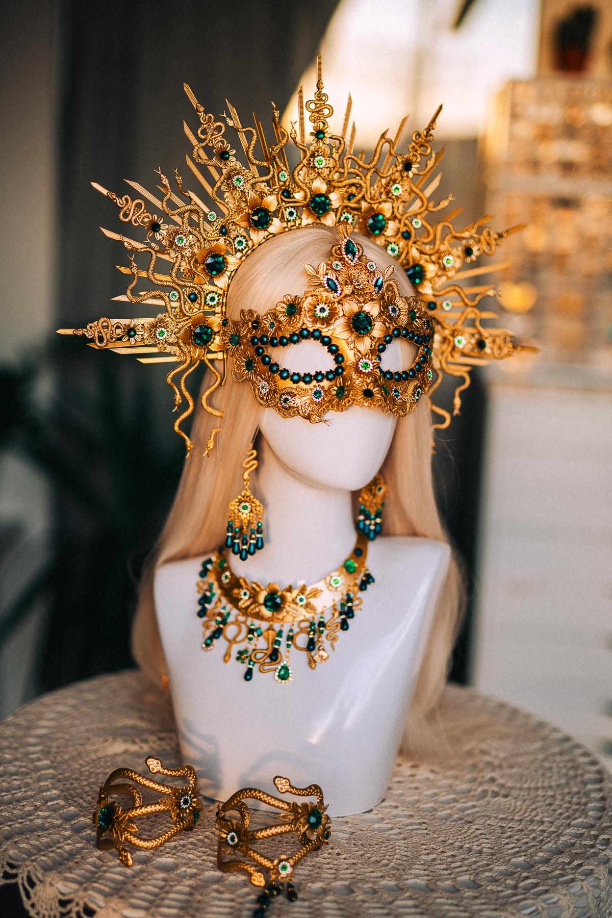 Medusa Snake Necklace, Gold Serpent Collar with Emerald Crystals, Greek Goddess Statement Jewelry, Medusa Costume Necklace