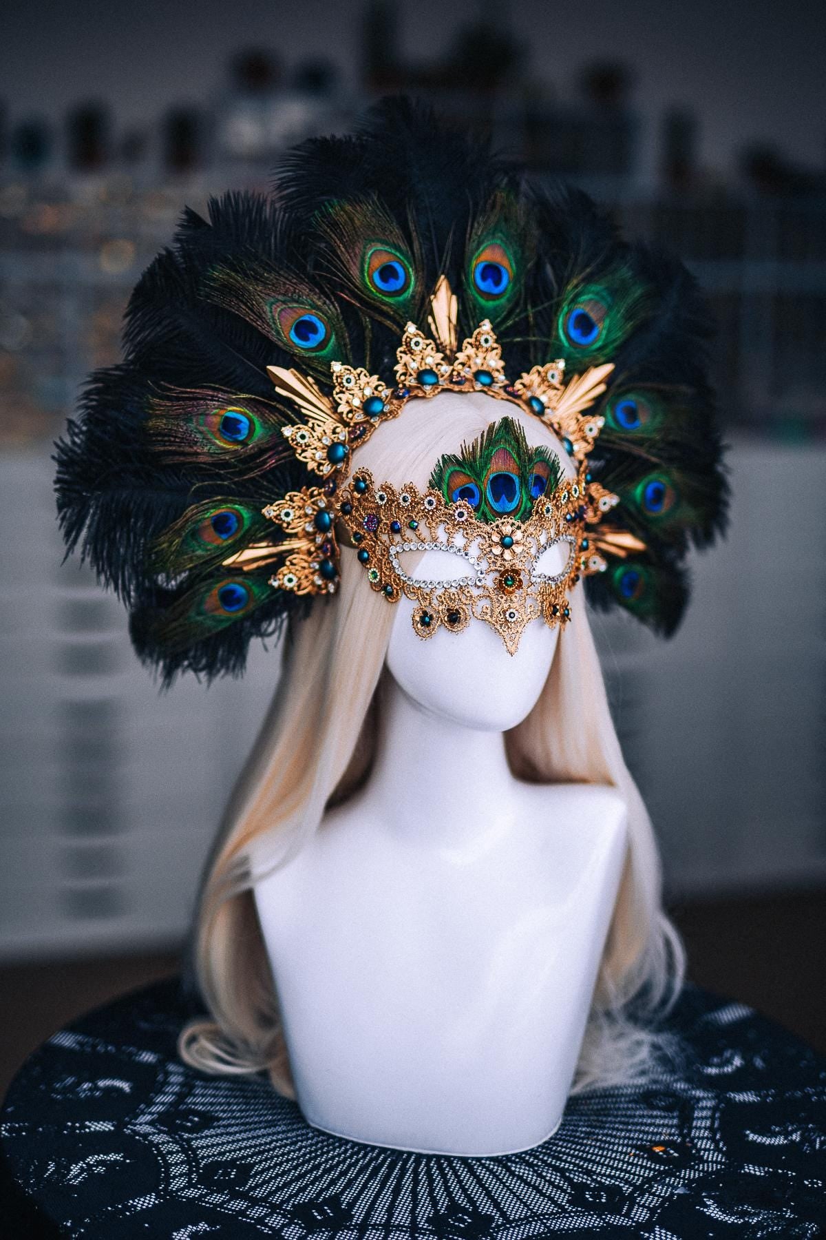 Peacock Masquerade Mask, Gold Venetian Mask, Peacock Feather Mask, Baroque Carnival Mask, Fantasy Goddess Costume, Green Gold Mask