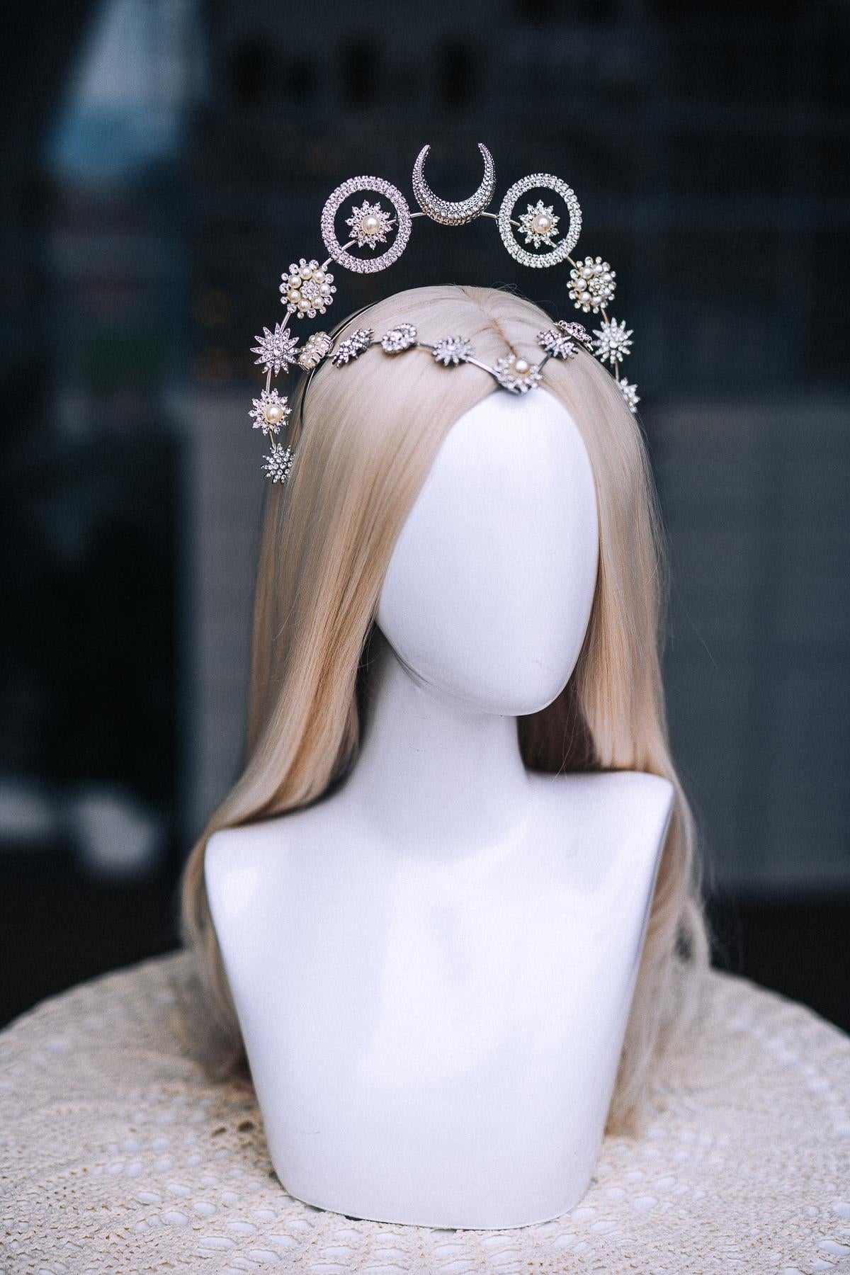 Silver Moon Halo Crown, Celestial Goddess Headpiece, Crystal Star Crown, Pearl Lunar Tiara, Celestial Wedding Headpiece