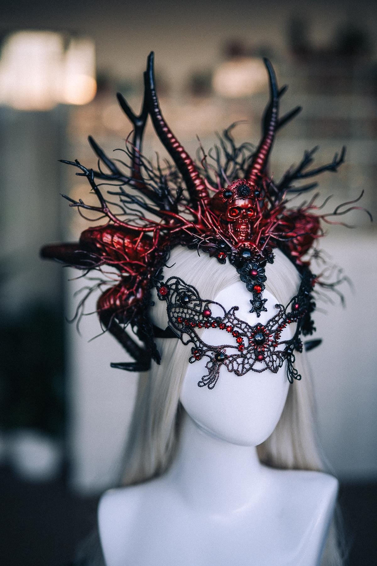 Demon Queen Crown, Red Black Horned Crown, Gothic Skull Headpiece, Dark Fantasy Headdress, Devil Crown, Halloween Costume Crown