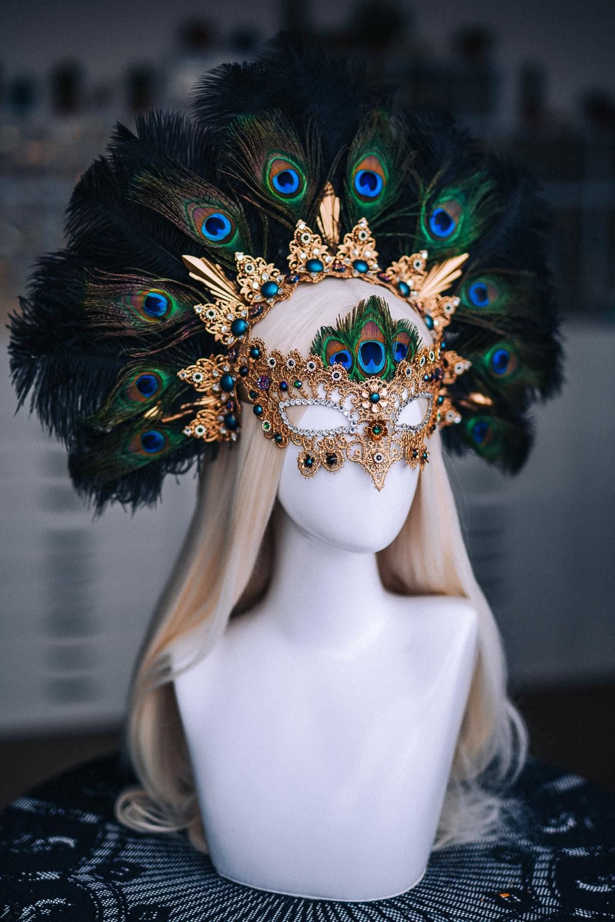 Peacock Masquerade Mask, Gold Venetian Mask, Peacock Feather Mask, Baroque Carnival Mask, Fantasy Goddess Costume, Green Gold Mask