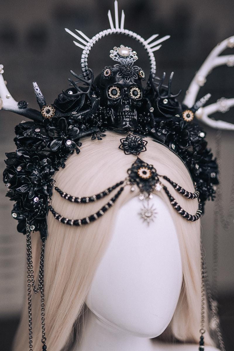 Black White Deer Antler Crown, Gothic Witch Skull Crown, Dark Fantasy Halo Headpiece, Halloween Crown, Witch Costume Headdress