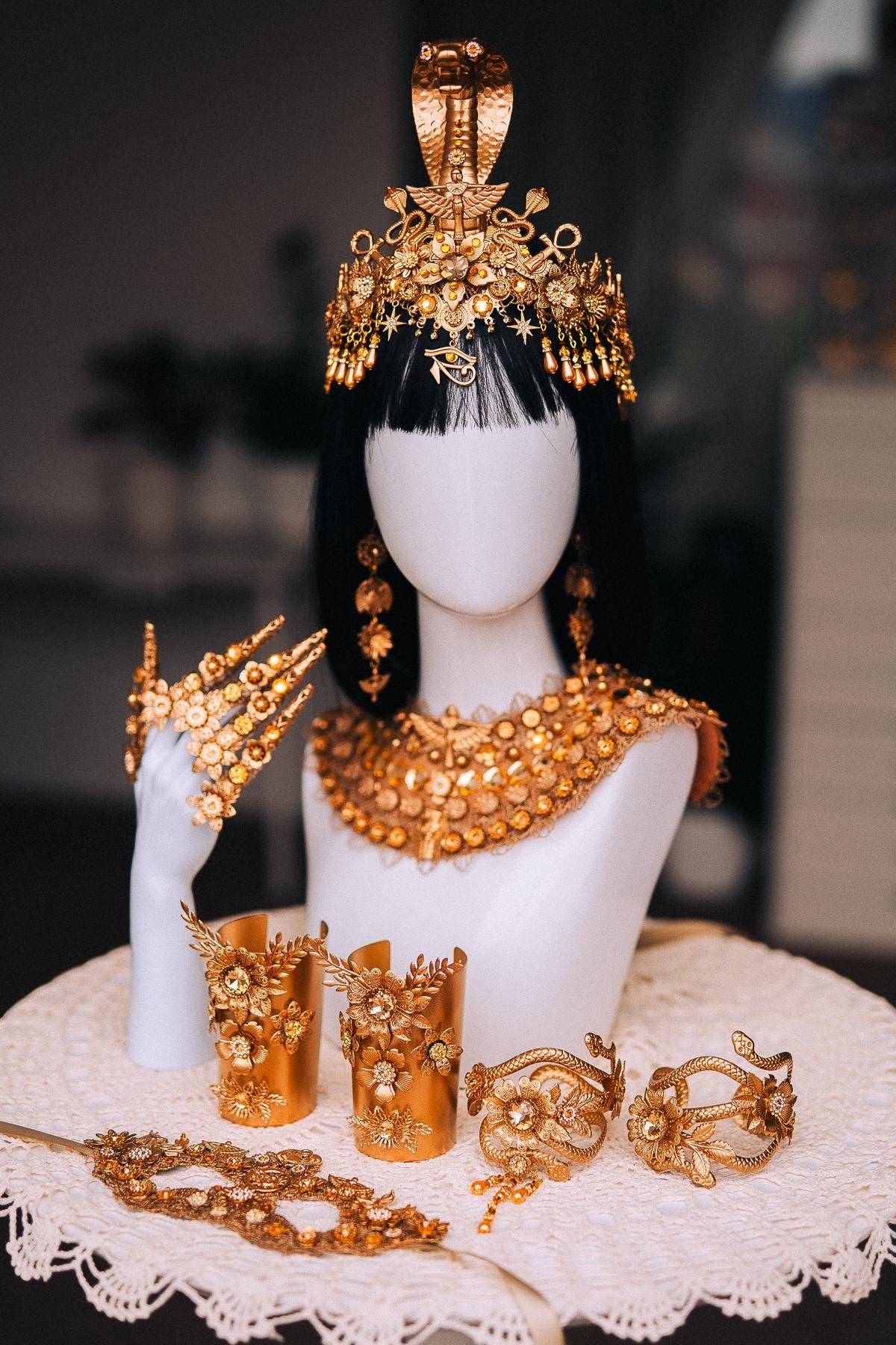 Cleopatra Pectoral Necklace, Gold Egyptian Collar, Pharaoh Statement Jewelry, Egyptian Queen Costume, Gold Goddess Necklace