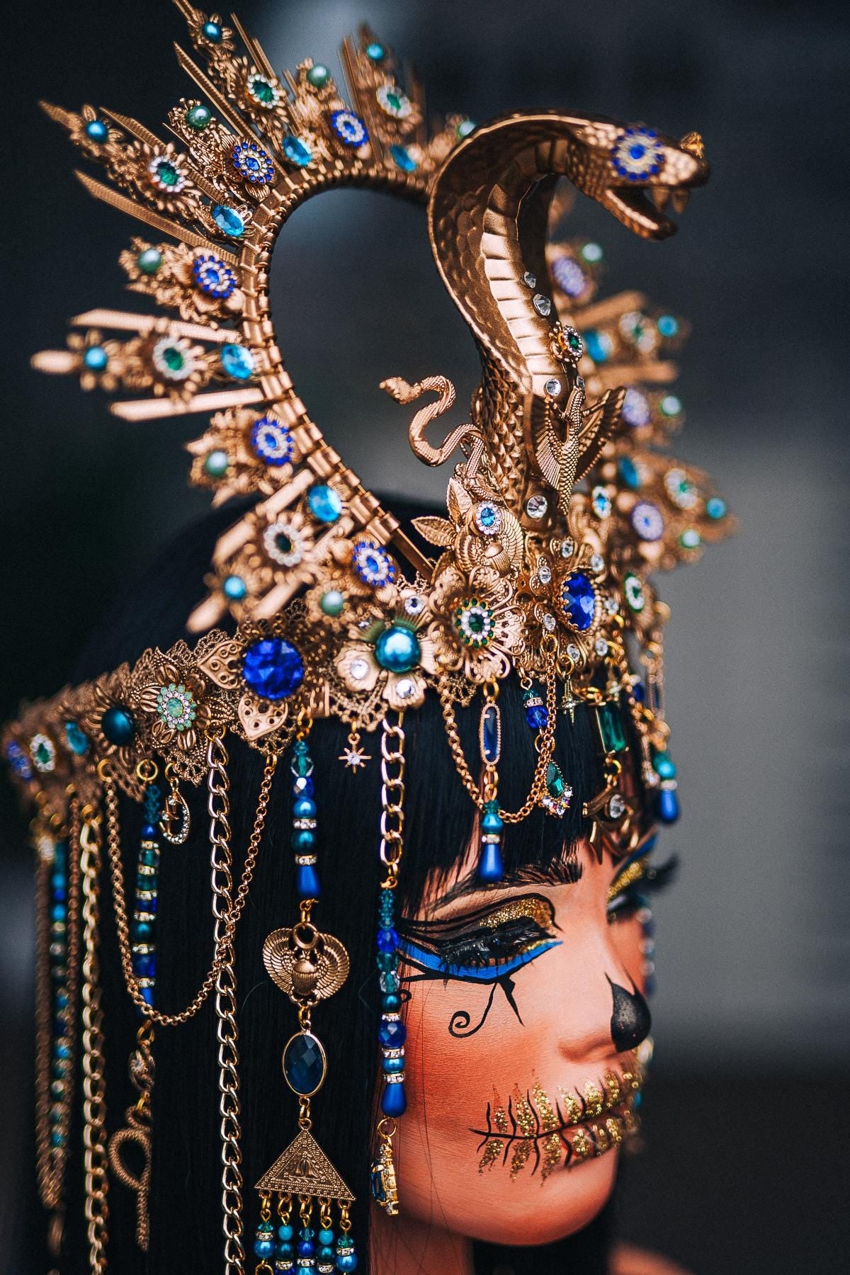 Cleopatra Cobra Crown, Egyptian Halo Crown, Gold Pharaoh Headpiece, Blue Green Goddess Headdress, Egyptian Queen Costume Crown