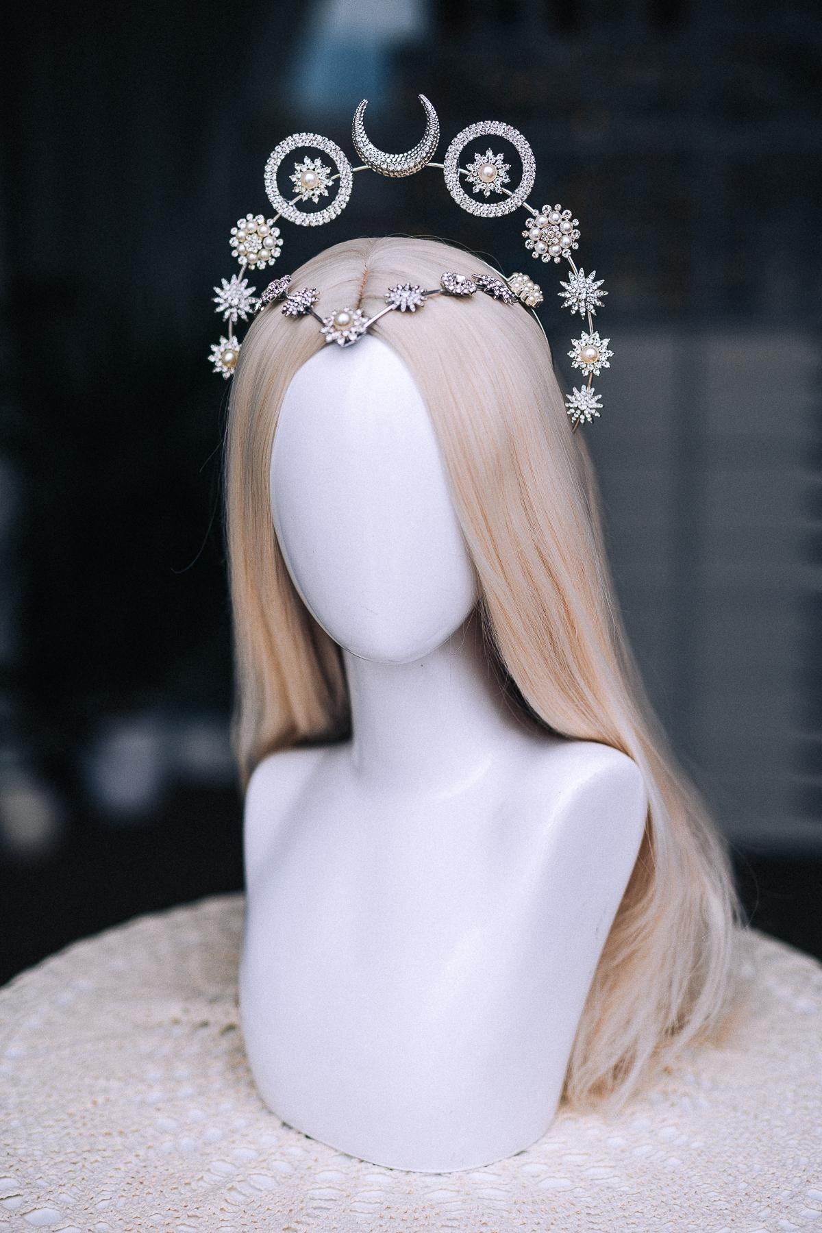 Silver Moon Halo Crown, Celestial Goddess Headpiece, Crystal Star Crown, Pearl Lunar Tiara, Celestial Wedding Headpiece