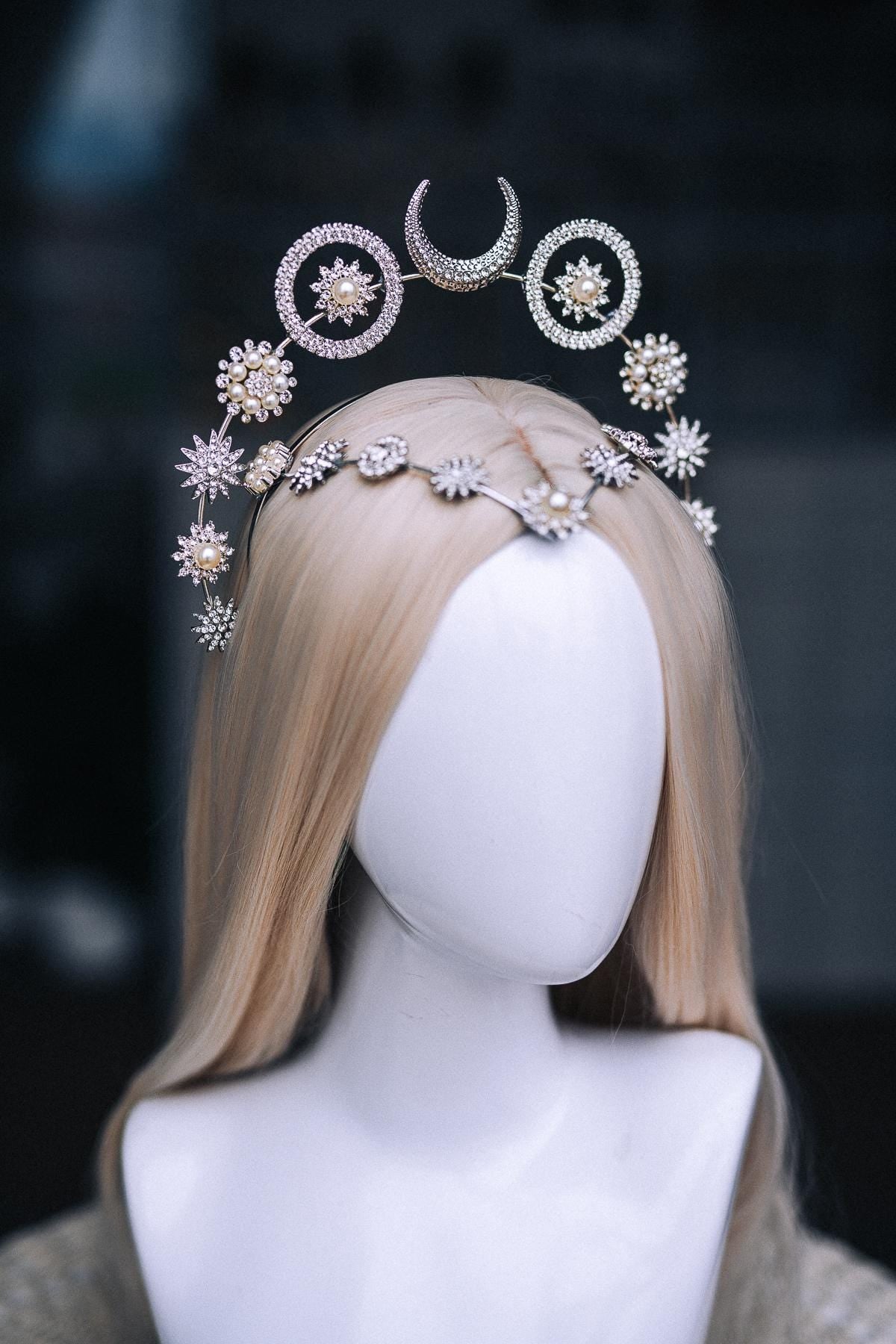 Silver Moon Halo Crown, Celestial Goddess Headpiece, Crystal Star Crown, Pearl Lunar Tiara, Celestial Wedding Headpiece