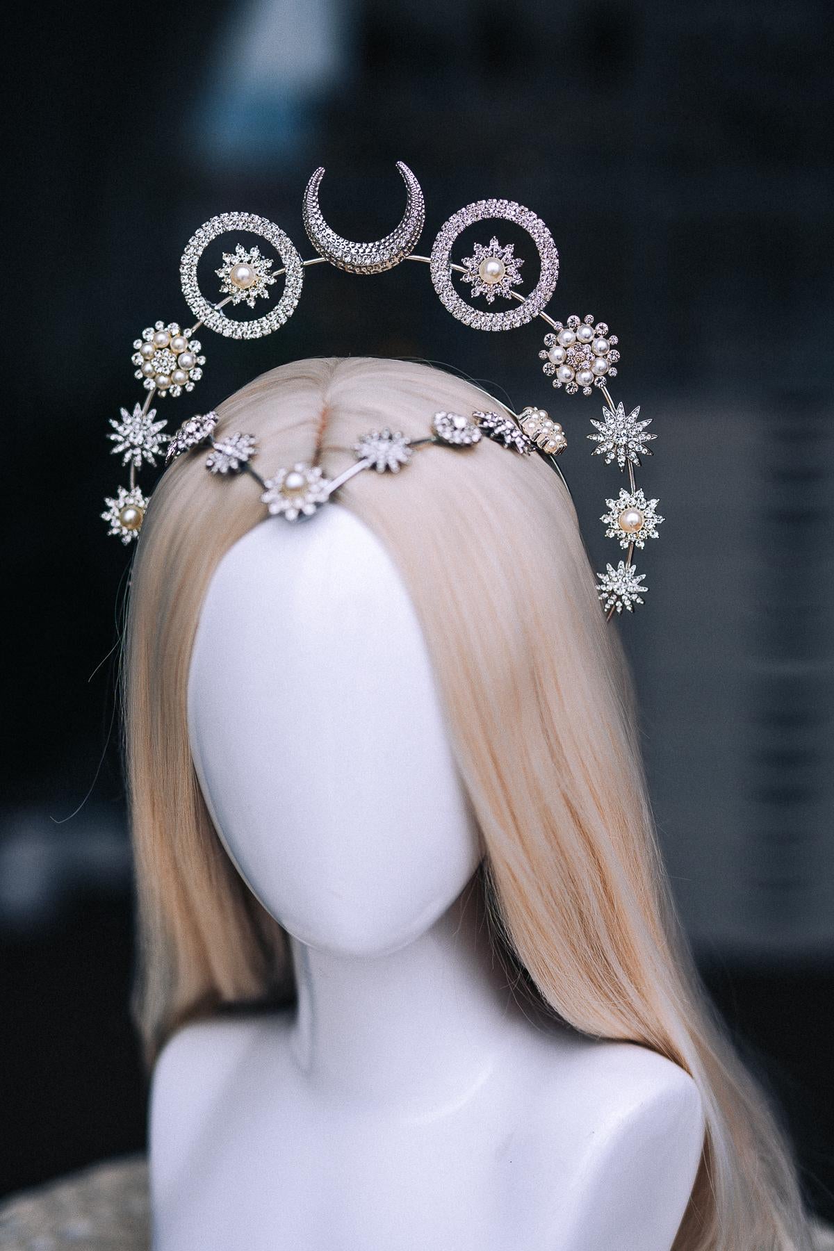 Silver Moon Halo Crown, Celestial Goddess Headpiece, Crystal Star Crown, Pearl Lunar Tiara, Celestial Wedding Headpiece