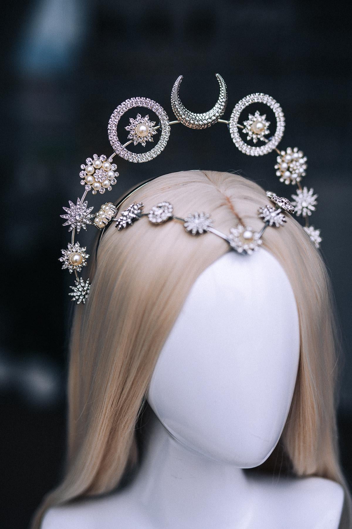 Silver Moon Halo Crown, Celestial Goddess Headpiece, Crystal Star Crown, Pearl Lunar Tiara, Celestial Wedding Headpiece