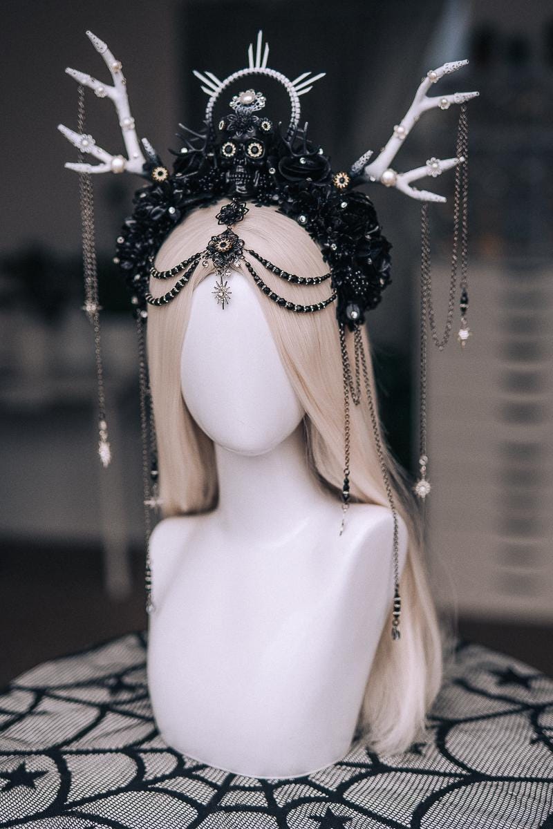 Black White Deer Antler Crown, Gothic Witch Skull Crown, Dark Fantasy Halo Headpiece, Halloween Crown, Witch Costume Headdress