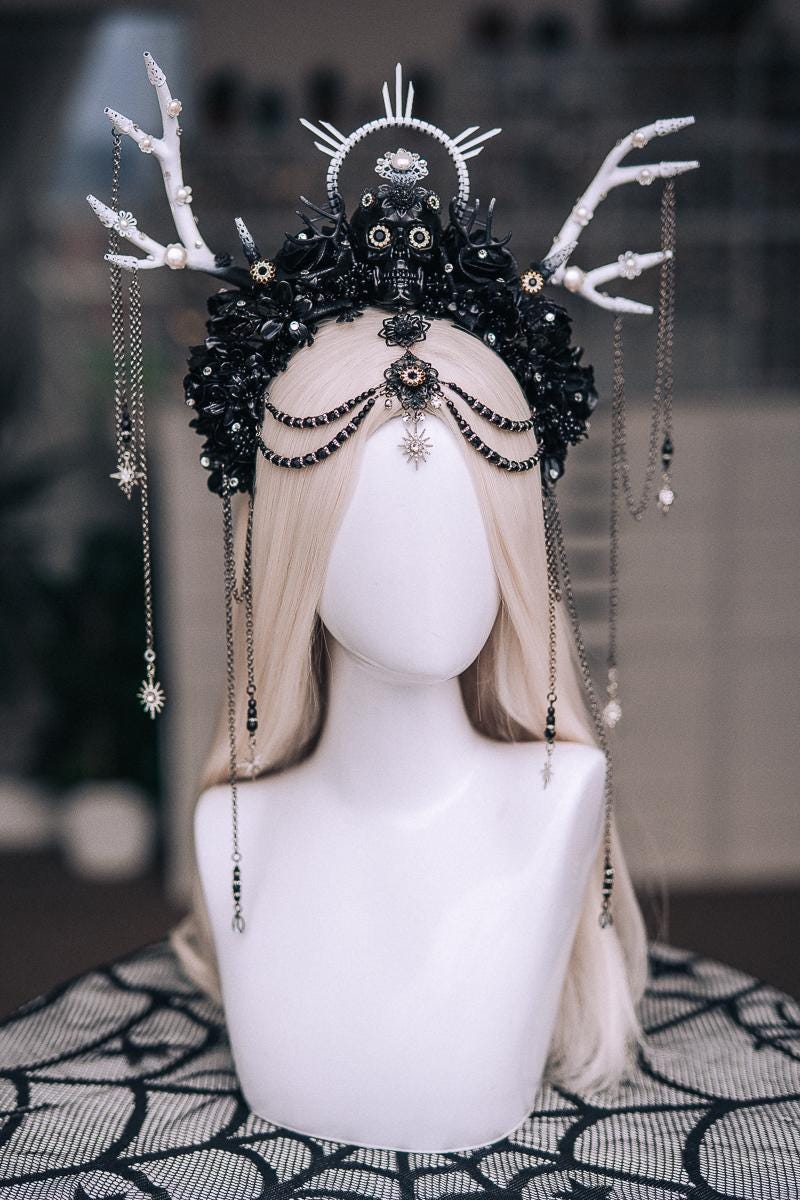 Black White Deer Antler Crown, Gothic Witch Skull Crown, Dark Fantasy Halo Headpiece, Halloween Crown, Witch Costume Headdress