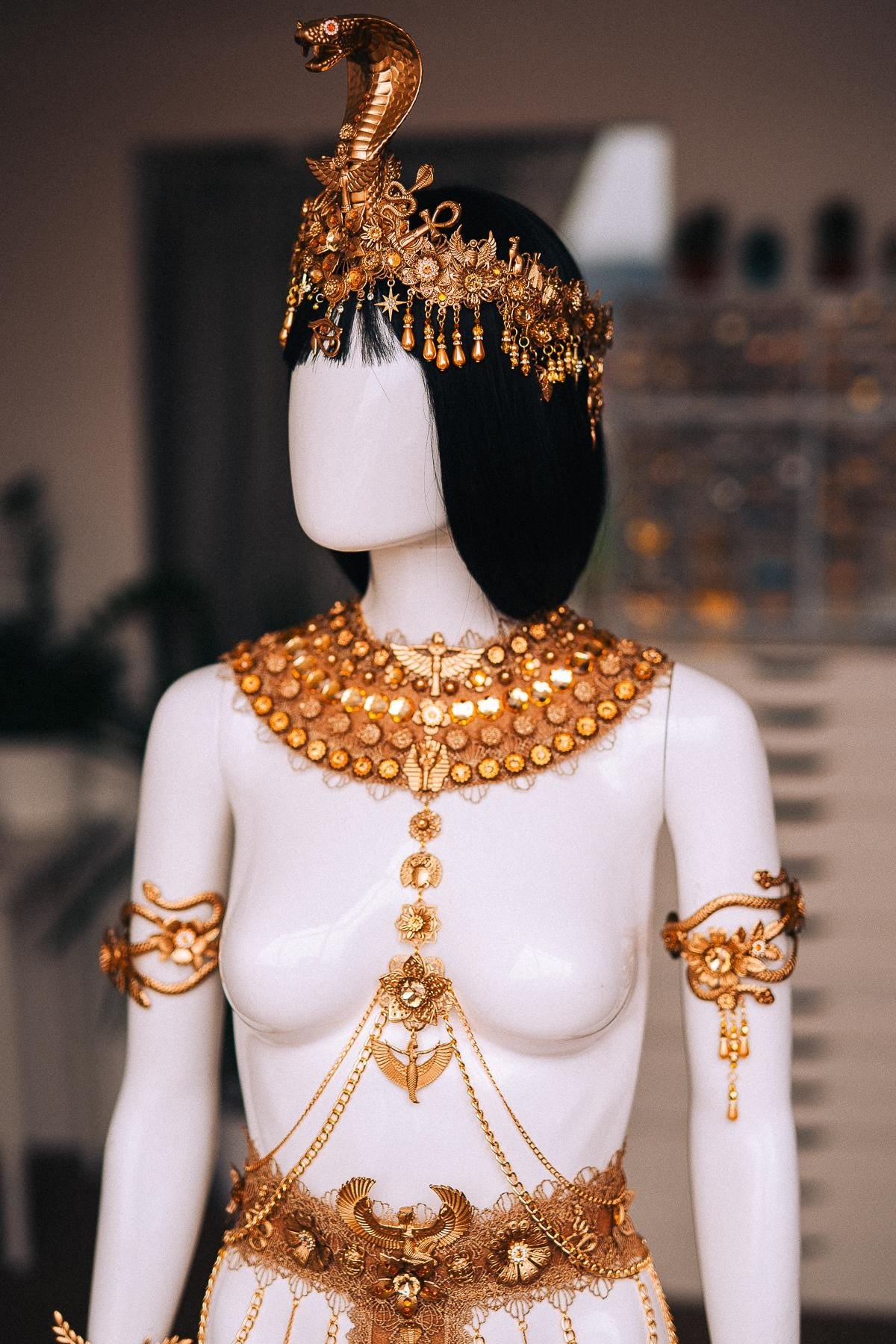 Cleopatra Pectoral Necklace, Gold Egyptian Collar, Pharaoh Statement Jewelry, Egyptian Queen Costume, Gold Goddess Necklace
