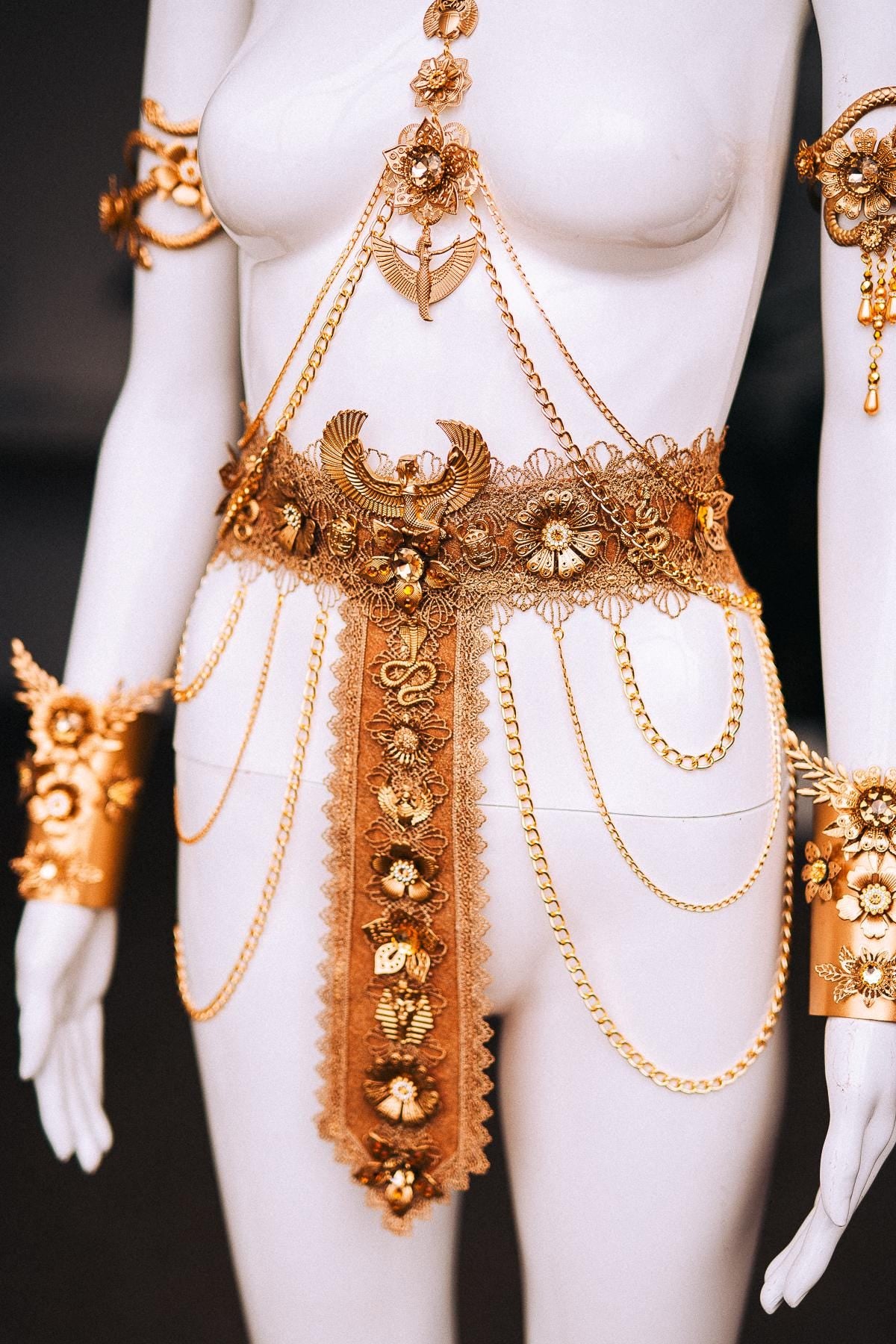 Cleopatra Belt, Gold Egyptian Waist Belt, Pharaoh Costume Jewelry, Gold Goddess Hip Belt, Egyptian Queen Body Jewelry