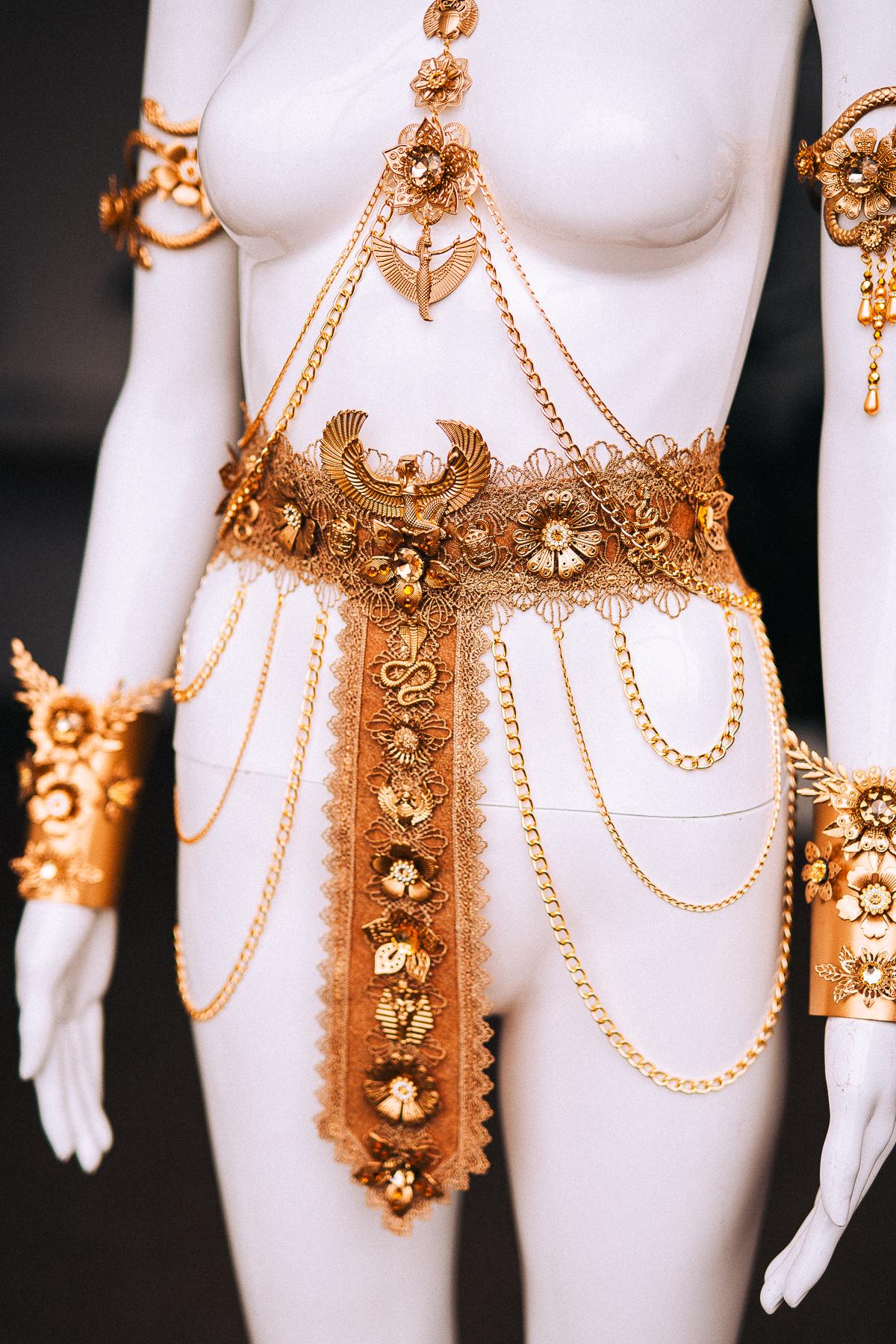 Cleopatra Cobra Crown, Gold Egyptian Queen Headdress, Pharaoh Crown, Gold Crystal Headpiece, Egyptian Goddess Costume Crown