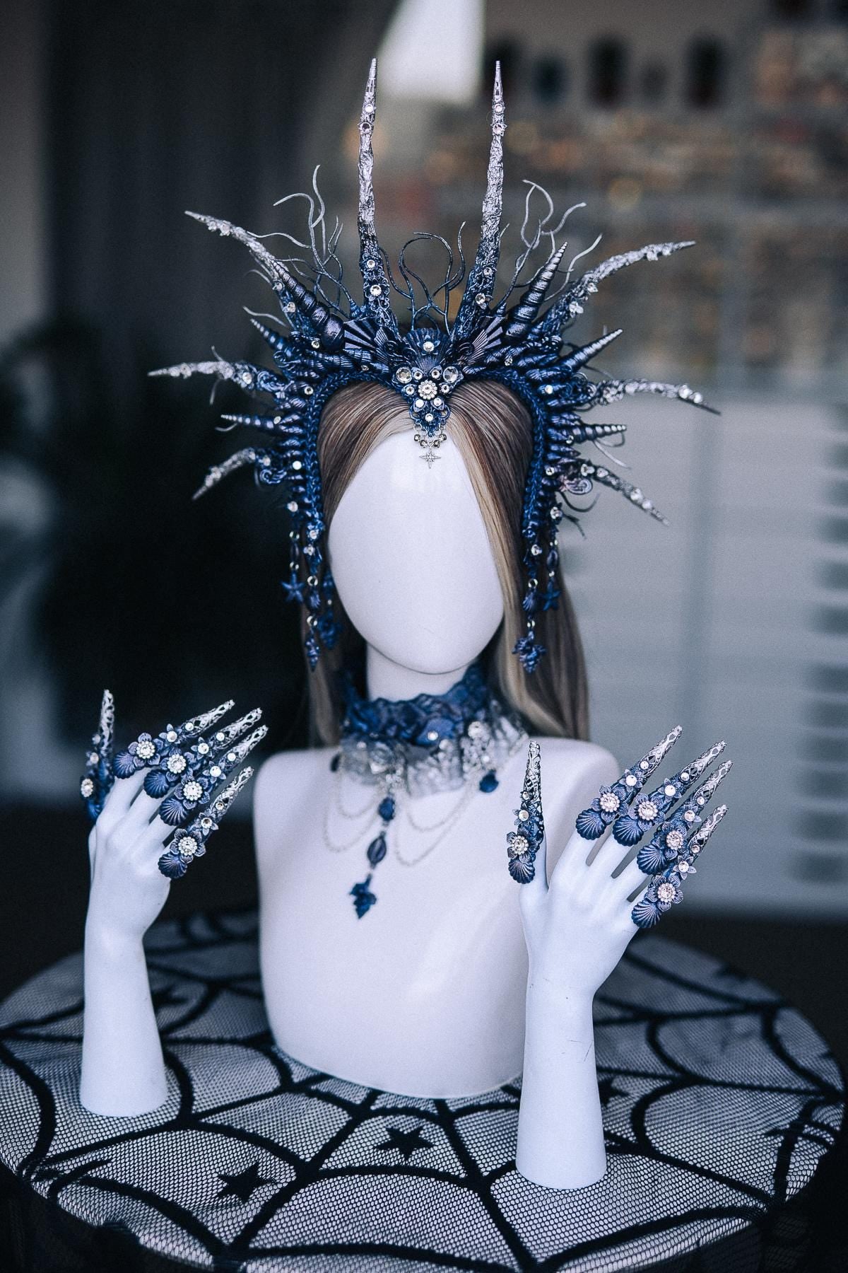 Dark Siren Choker Necklace, Mermaid Jewelry, Blue Silver Shell Necklace, Sea Witch Costume Choker, Ocean Queen Fantasy Jewelry