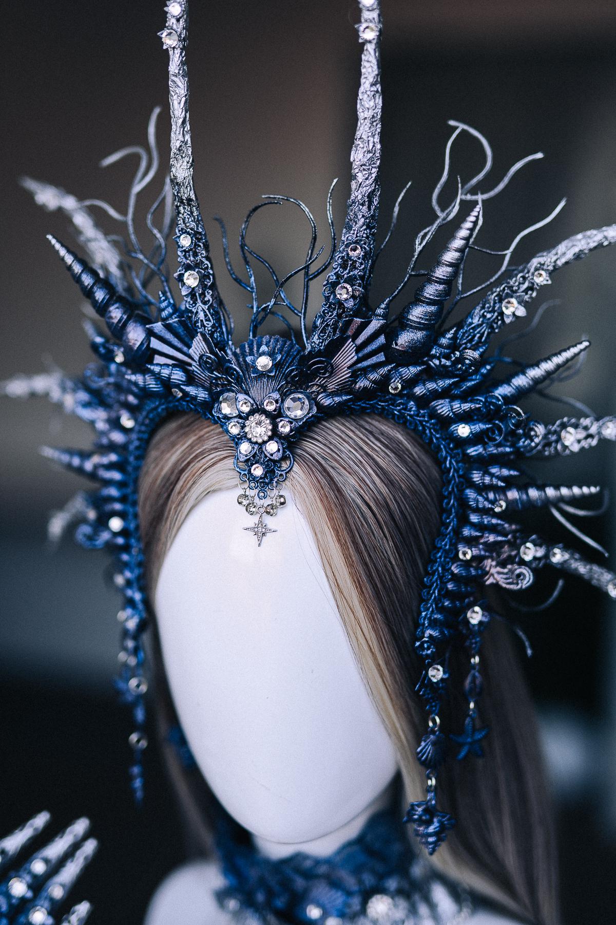 Dark Siren Choker Necklace, Mermaid Jewelry, Blue Silver Shell Necklace, Sea Witch Costume Choker, Ocean Queen Fantasy Jewelry