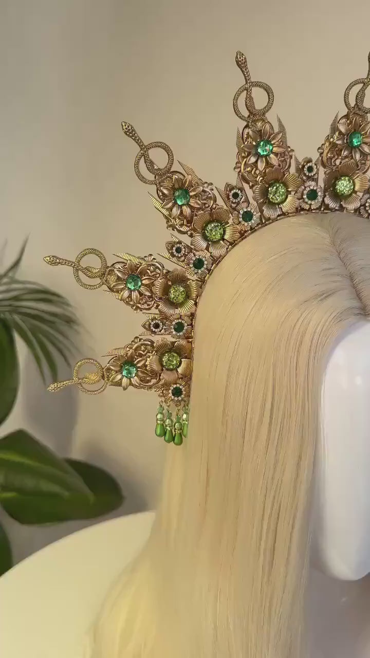 Medusa Crown, Snake Halo Crown, Green Gold Headpiece, Fantasy Serpent Tiara, Emerald Snake Crown, Medusa Costume, Goddess Crown