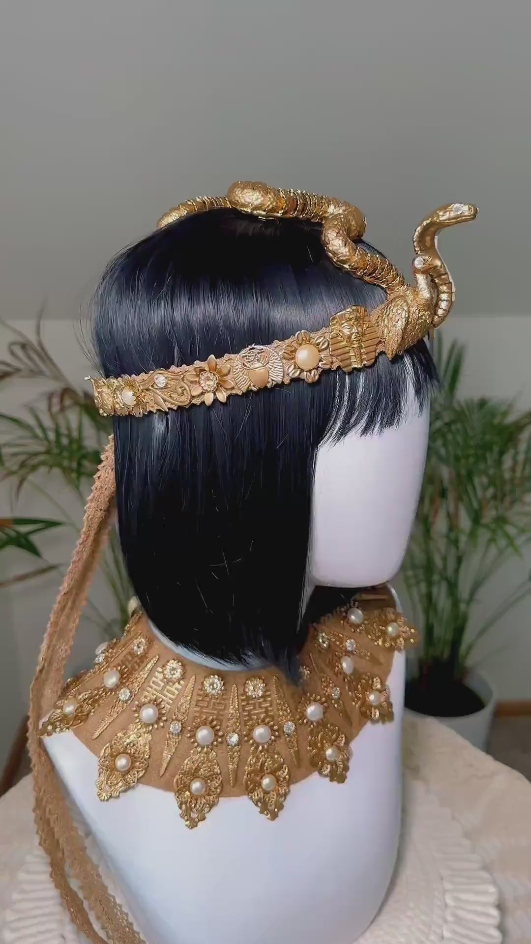 Load and play video in Gallery viewer, Cleopatra Solar Collar Gold Egyptian Goddess Necklace
