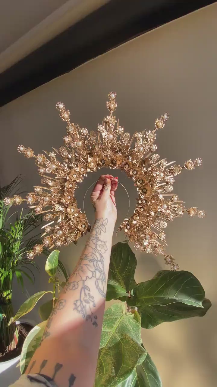 Flower Halo Crown, Halo Headpiece, Festival crown, Festival headpiece, Summer Outfit, Wedding Crown, Halo crown, Boho Wedding, Halo Headband