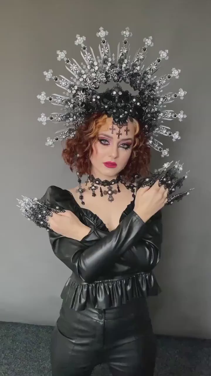 Black Skull Cross Halo Crown, Gothic Headpiece, Black Silver Flower Crown, Halloween Costume, Macabre Queen Tiara, Handcrafted Headband