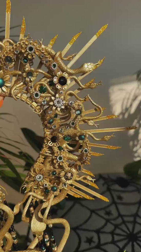 Medusa Halo Crown, Gold Snake Headpiece, Halloween Goddess Tiara, Serpent Halo Headdress, Mythology Costume, Dark Fantasy Crown