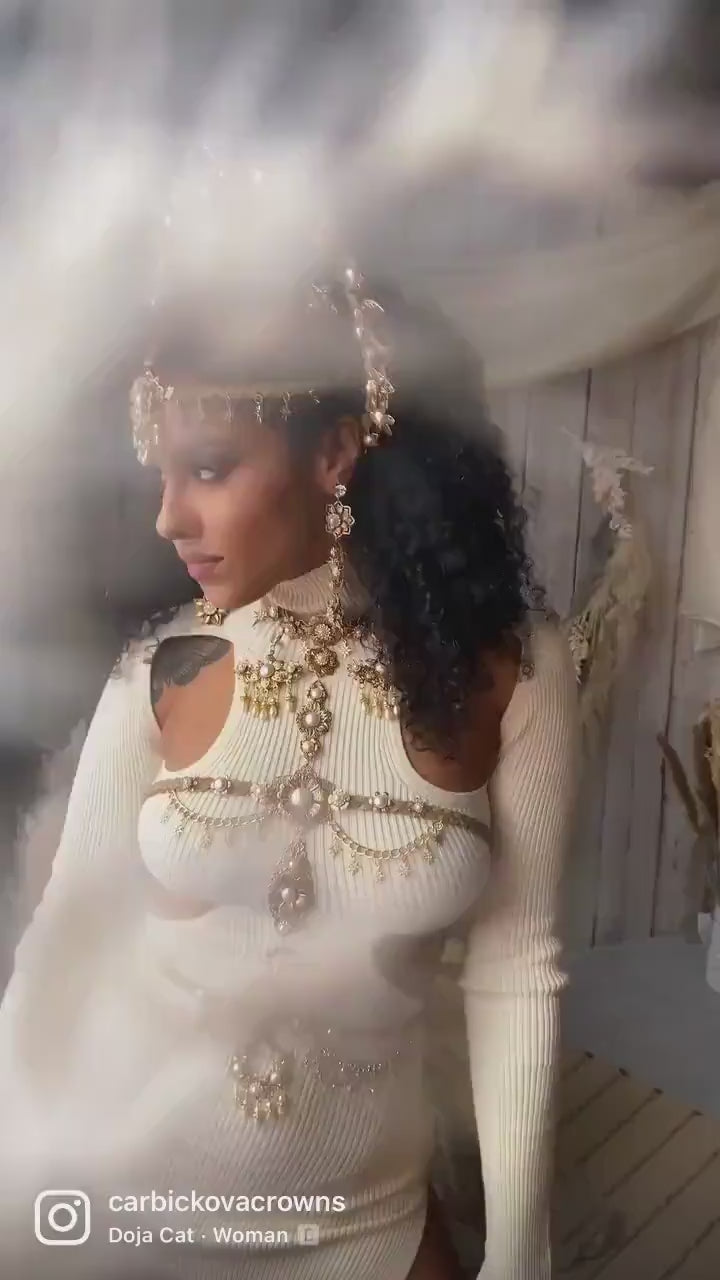 Gold Boho Halo Crown, Halo Headpiece, Festival crown, Festival headpiece, Glitter Crown, Burning Man, Festival Bride, Halo Headlights, Boho