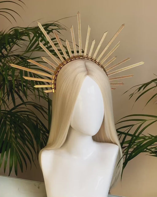 Gold halo crown, Halo crown, Halo headband, Wedding crown, Bridal headpiece, Wedding hair accessories, Gold crown, Bridal crown