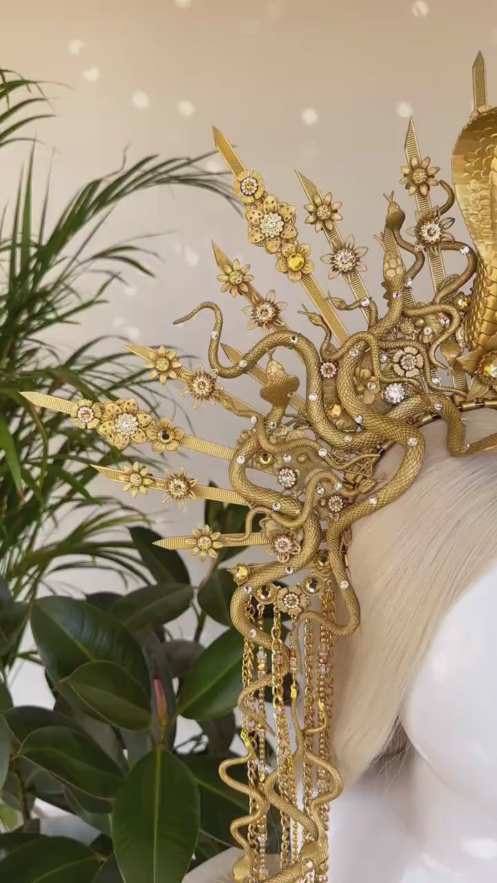 Golden Snake Crown, Medusa Headpiece, Goddess Halo Crown, Snake Headdress, Halloween Crown, Mythical Gold Crown, Snake Tiara, Festival